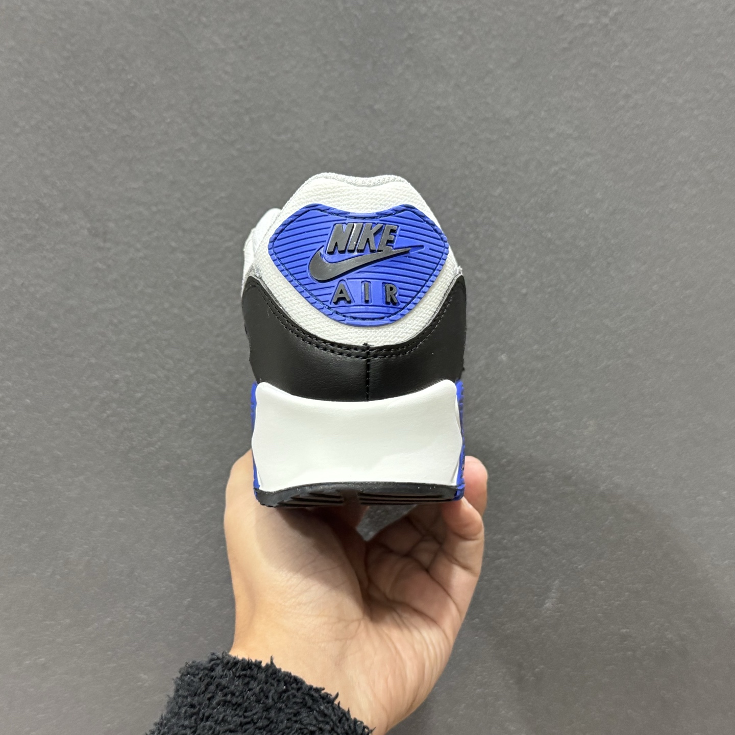 240 Nike Air 90 低帮气垫跑鞋 max90 灰蓝红 DM0029-112-Chinese UA Cheap High Quatity Brand Clothes Bags handbags Sneakers wholesale wholesaler seller from China Factory suppliers Fashion Clothing Shoes best Quality Beautiful Price 240 Nike Air 90 低帮气垫跑鞋 max90 灰蓝红 DM0029-112