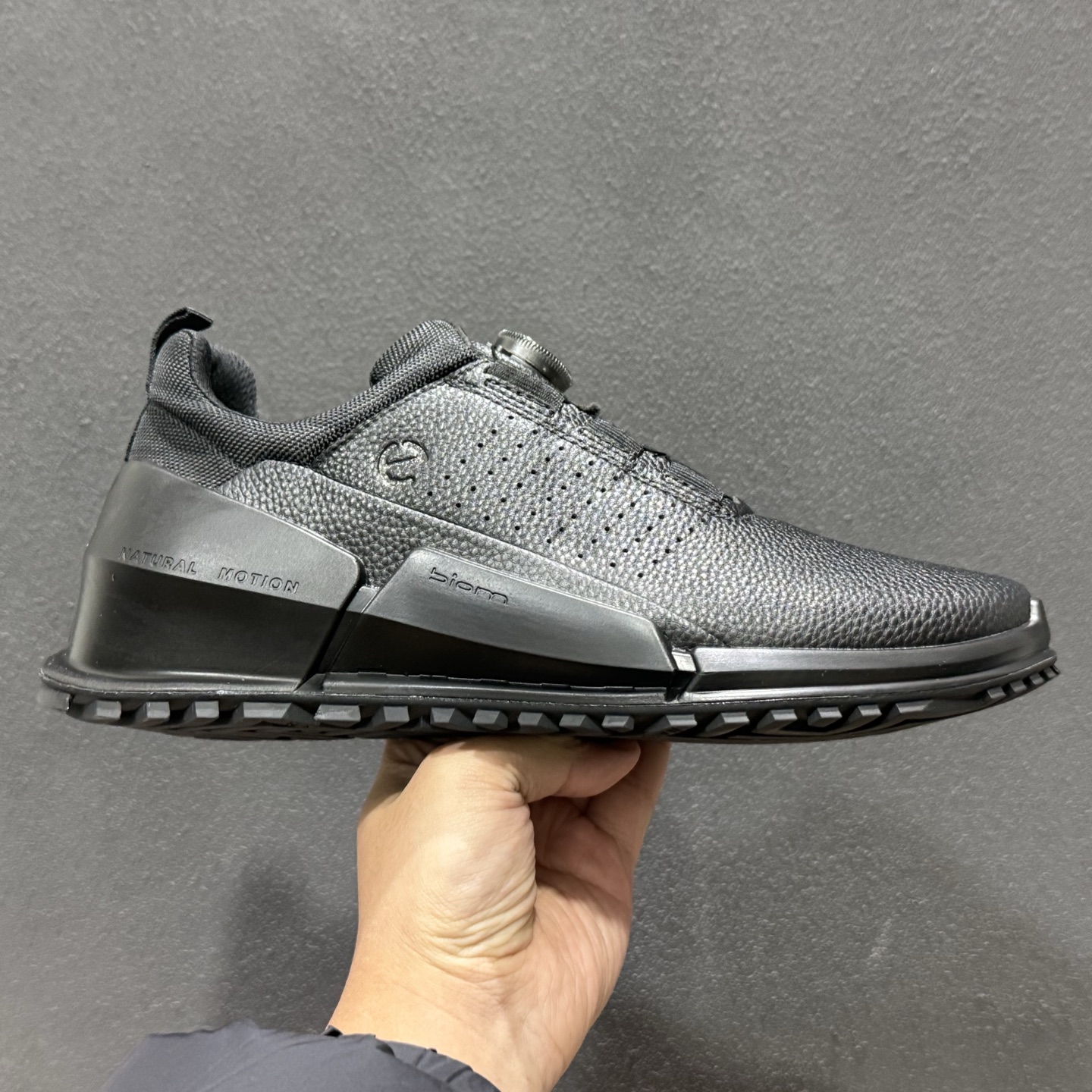 300 ECCO爱步男士休闲运动鞋 缓震透气跑步鞋-Chinese UA Cheap High Quatity Brand Clothes Bags handbags Sneakers wholesale wholesaler seller from China Factory suppliers Fashion Clothing Shoes best Quality Beautiful Price 300 ECCO爱步男士休闲运动鞋 缓震透气跑步鞋