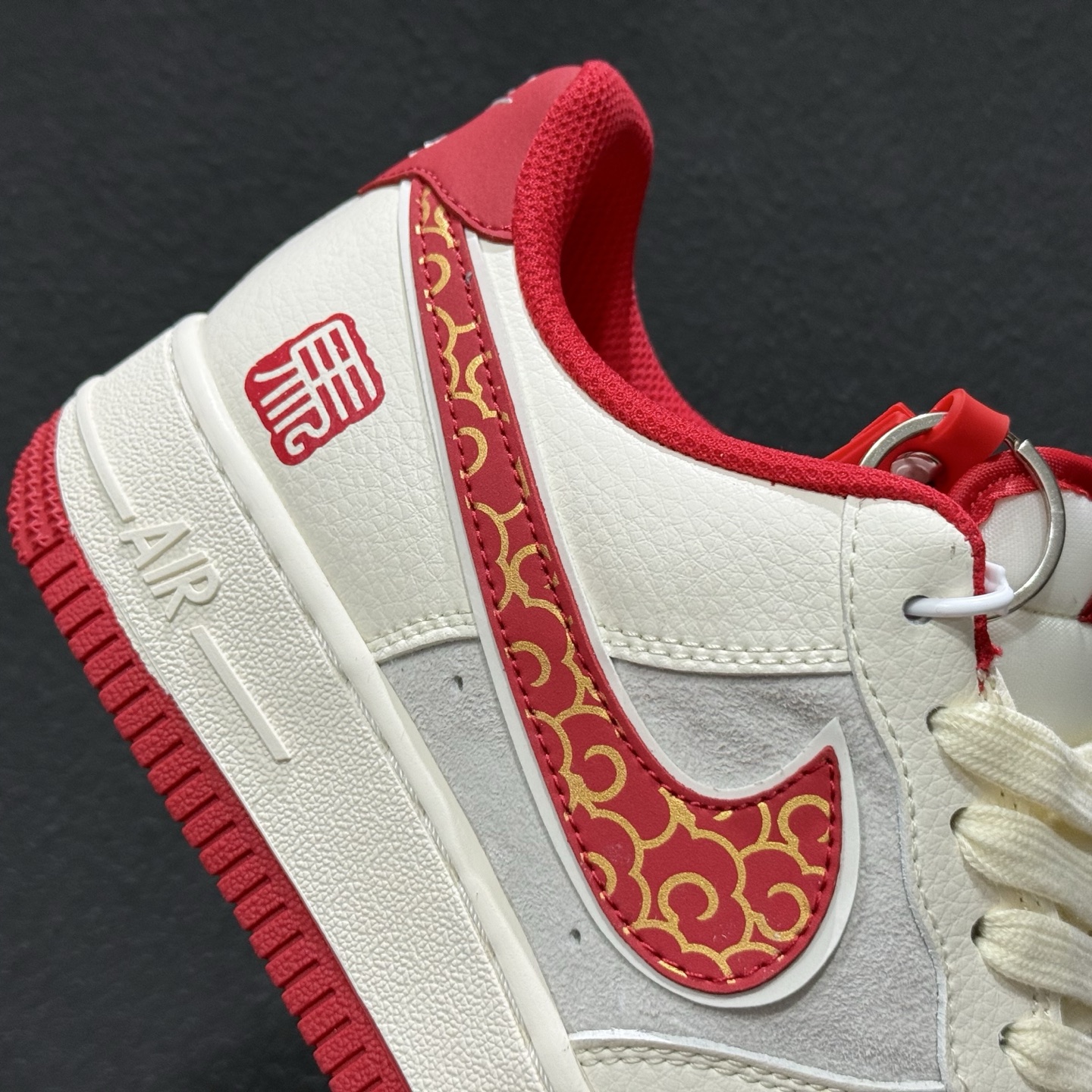 260 2026马年开运神鞋!Nike Air Force 1 红金国风炸街款 HT5088-613-Chinese UA Cheap High Quatity Brand Clothes Bags handbags Sneakers wholesale wholesaler seller from China Factory suppliers Fashion Clothing Shoes best Quality Beautiful Price 260 2026马年开运神鞋!Nike Air Force 1 红金国风炸街款 HT5088-613