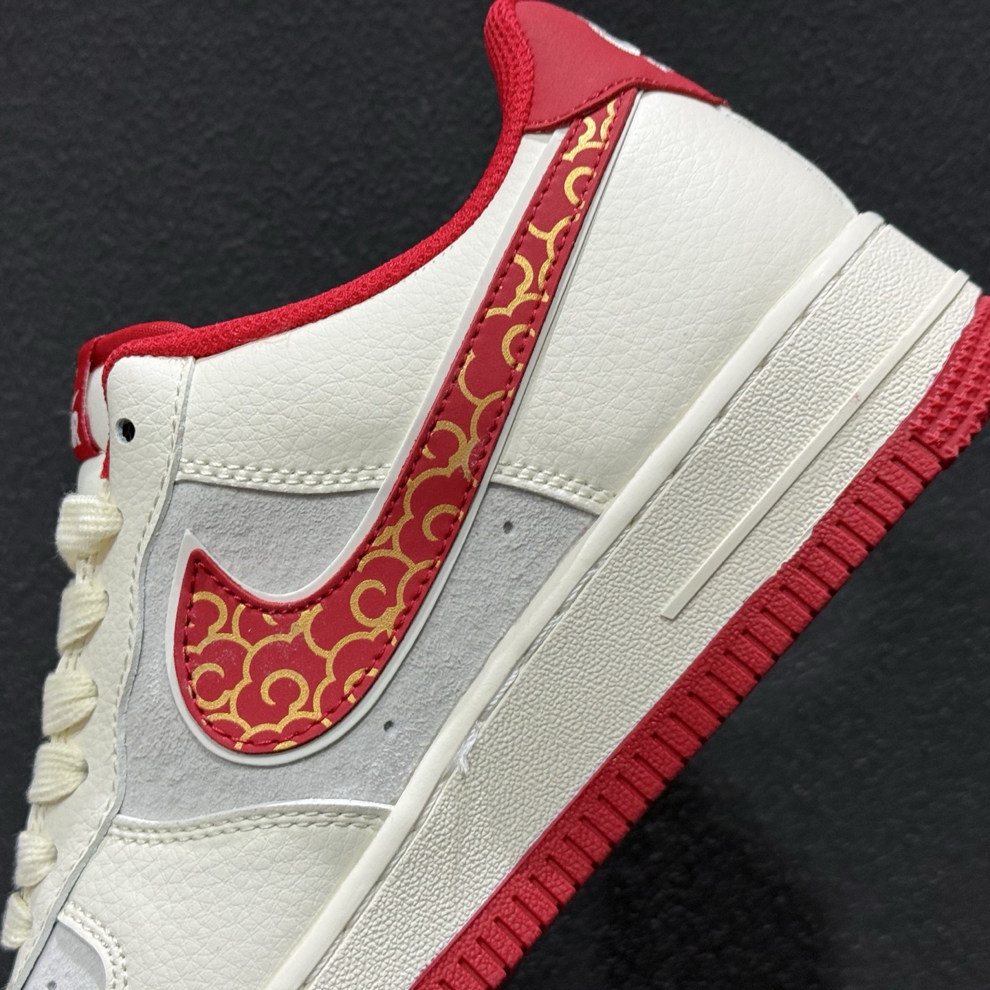 260 2026马年开运神鞋!Nike Air Force 1 红金国风炸街款 HT5088-613-Chinese UA Cheap High Quatity Brand Clothes Bags handbags Sneakers wholesale wholesaler seller from China Factory suppliers Fashion Clothing Shoes best Quality Beautiful Price 260 2026马年开运神鞋!Nike Air Force 1 红金国风炸街款 HT5088-613