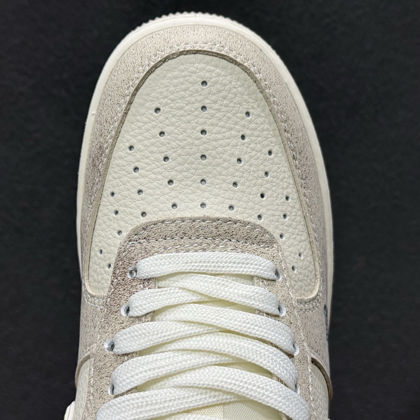 260 Nike Air Force 1 Low x PRADA 联名款｜奶油灰调的奢雅新风尚 XL1979-129