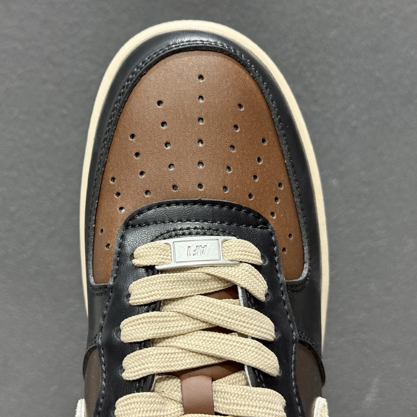 260 NIke Air Force 1 '07 Low 高端私人订制 空军一号低帮 运动鞋 休闲鞋 CJ9179-200-Chinese UA Cheap High Quatity Brand Clothes Bags handbags Sneakers wholesale wholesaler seller from China Factory suppliers Fashion Clothing Shoes best Quality Beautiful Price 260 NIke Air Force 1 '07 Low 高端私人订制 空军一号低帮 运动鞋 休闲鞋 CJ9179-200