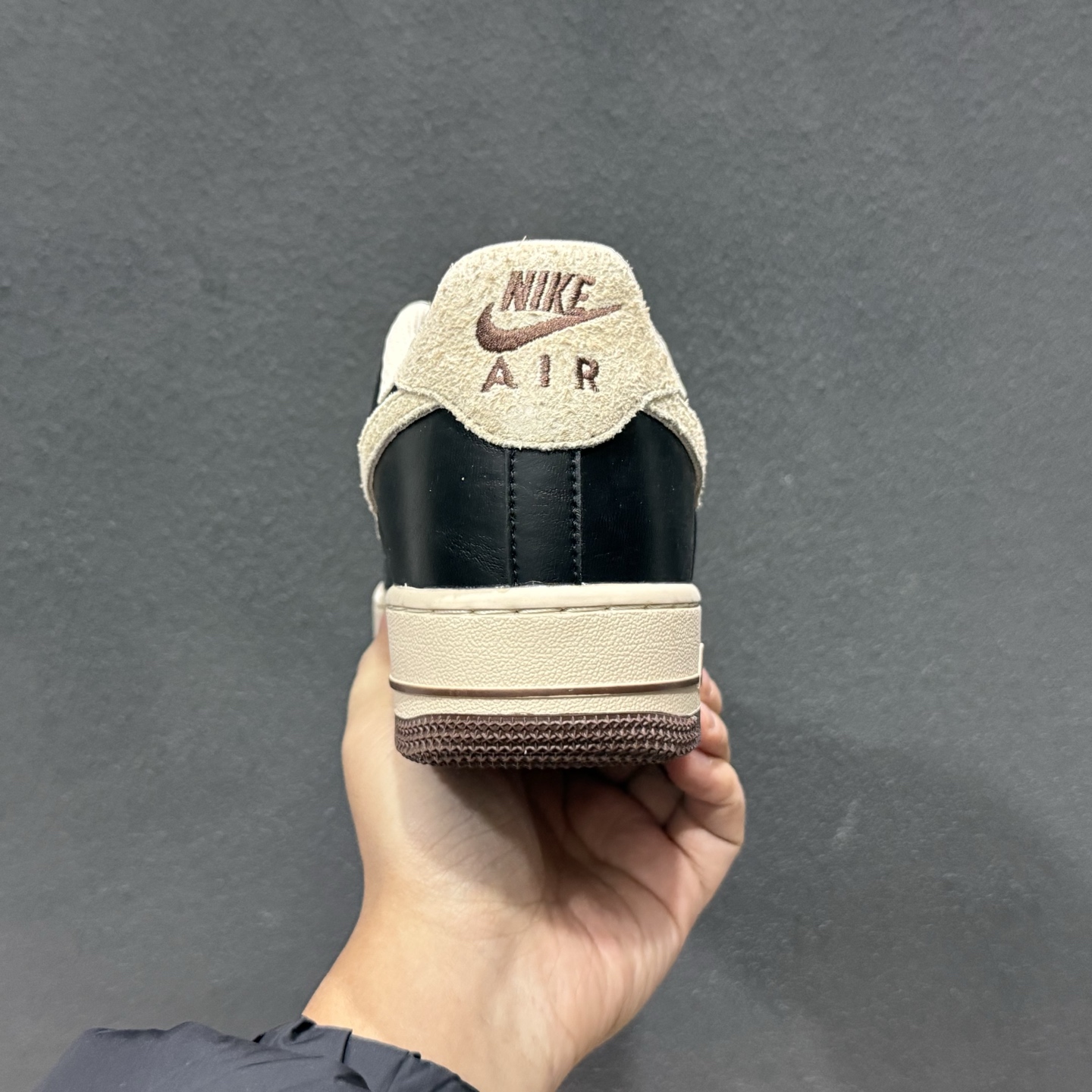 260 NIke Air Force 1 '07 Low 高端私人订制 空军一号低帮 运动鞋 休闲鞋 CJ9179-200-Chinese UA Cheap High Quatity Brand Clothes Bags handbags Sneakers wholesale wholesaler seller from China Factory suppliers Fashion Clothing Shoes best Quality Beautiful Price 260 NIke Air Force 1 '07 Low 高端私人订制 空军一号低帮 运动鞋 休闲鞋 CJ9179-200