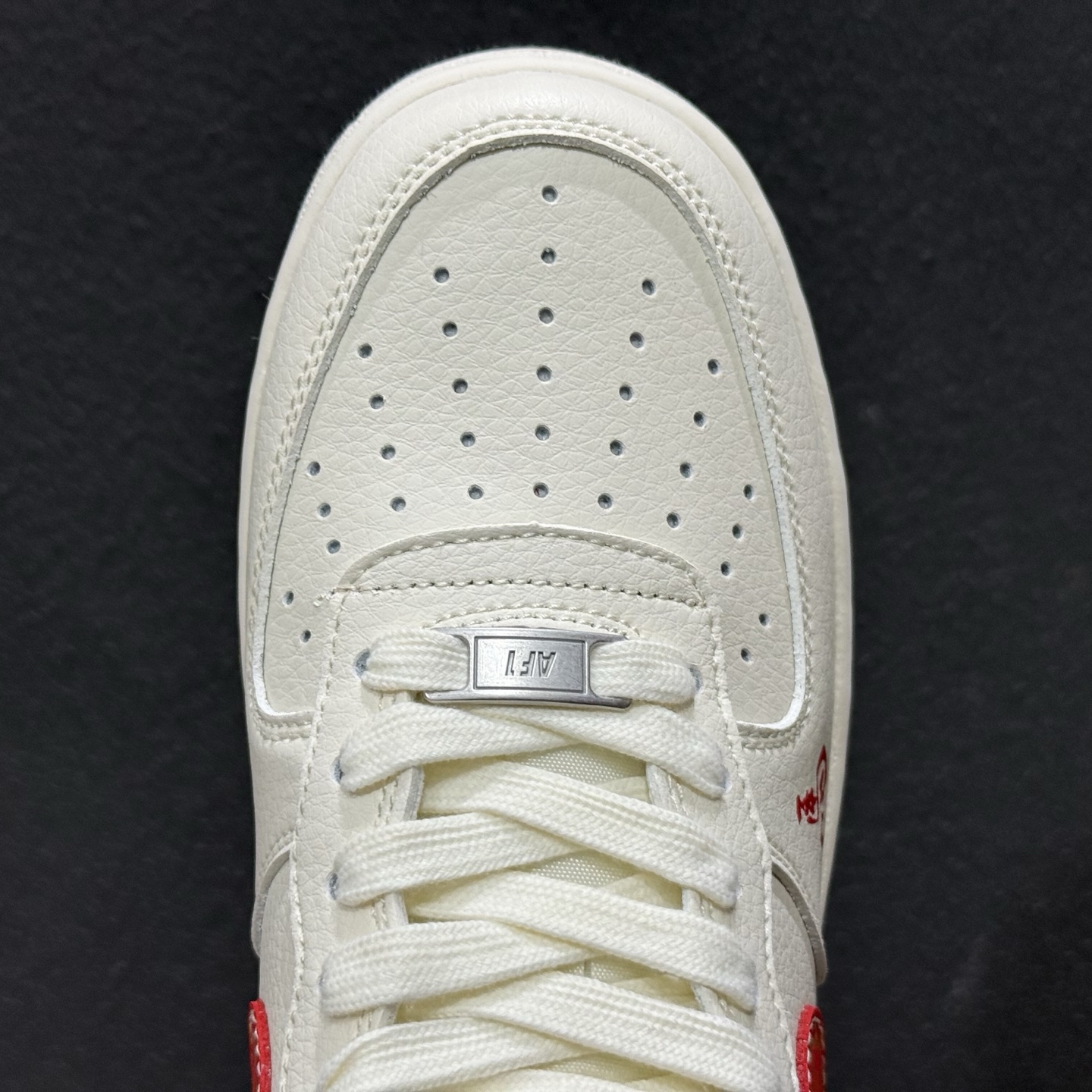 260 Nike Air Force 1'07 Low 马年限定 吉祥米红勾 空军一号低帮休闲板鞋 MZ9588-820-Chinese UA Cheap High Quatity Brand Clothes Bags handbags Sneakers wholesale wholesaler seller from China Factory suppliers Fashion Clothing Shoes best Quality Beautiful Price 260 Nike Air Force 1'07 Low 马年限定 吉祥米红勾 空军一号低帮休闲板鞋 MZ9588-820