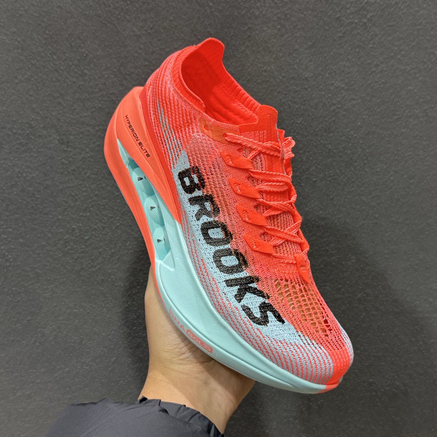 200 Brooks布鲁克斯 Hyperion Elite 5 舒适百搭防滑耐磨 低帮 越野竞速跑步鞋 100049 1D 681-Chinese UA Cheap High Quatity Brand Clothes Bags handbags Sneakers wholesale wholesaler seller from China Factory suppliers Fashion Clothing Shoes best Quality Beautiful Price 200 Brooks布鲁克斯 Hyperion Elite 5 舒适百搭防滑耐磨 低帮 越野竞速跑步鞋 100049 1D 681
