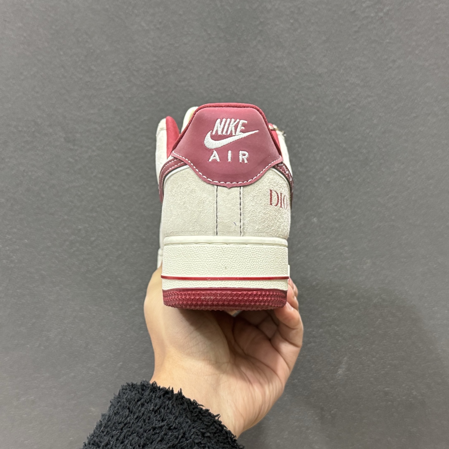 260 奢潮碰撞|Air Force 1 Low x Dior联名款复古质感拉满 SY1388-028-Chinese UA Cheap High Quatity Brand Clothes Bags handbags Sneakers wholesale wholesaler seller from China Factory suppliers Fashion Clothing Shoes best Quality Beautiful Price 260 奢潮碰撞|Air Force 1 Low x Dior联名款复古质感拉满 SY1388-028