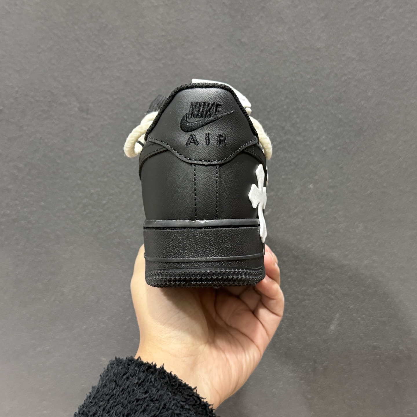 260 “黑耀十字”订制空军一号板鞋 CW2288-111-Chinese UA Cheap High Quatity Brand Clothes Bags handbags Sneakers wholesale wholesaler seller from China Factory suppliers Fashion Clothing Shoes best Quality Beautiful Price 260 “黑耀十字”订制空军一号板鞋 CW2288-111