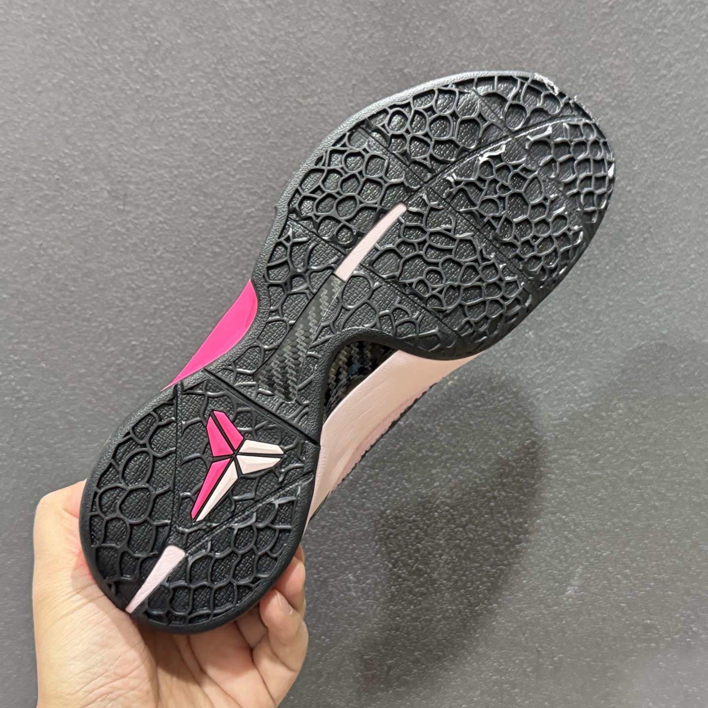 480 NK Zoom Kobe 6 Protro 科比六代 粉红鸳鸯 IQ9317-001-Chinese UA Cheap High Quatity Brand Clothes Bags handbags Sneakers wholesale wholesaler seller from China Factory suppliers Fashion Clothing Shoes best Quality Beautiful Price 480 NK Zoom Kobe 6 Protro 科比六代 粉红鸳鸯 IQ9317-001
