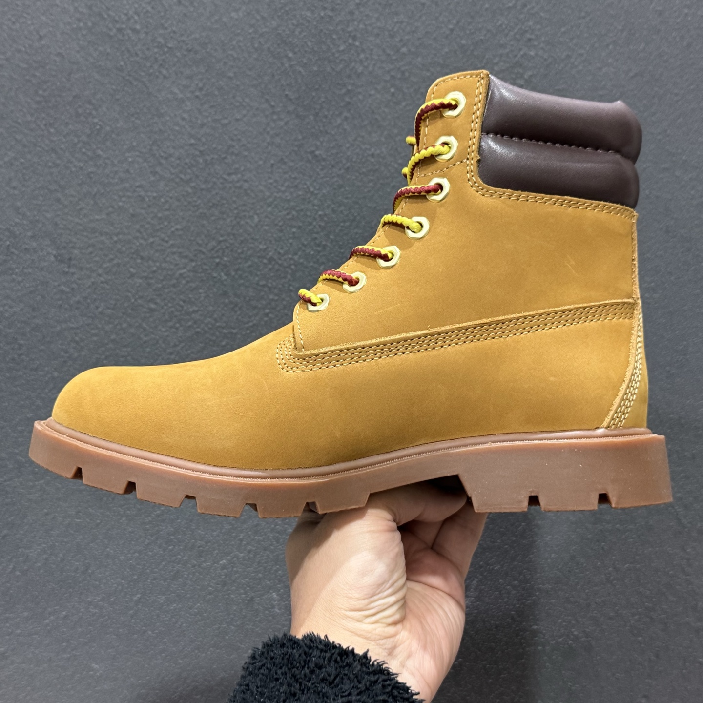 320 莞产Timberland添柏岚 Classic 6-Inch 舒适简约 复古通勤 短筒 马丁靴 男款 小麦色 A27TPW