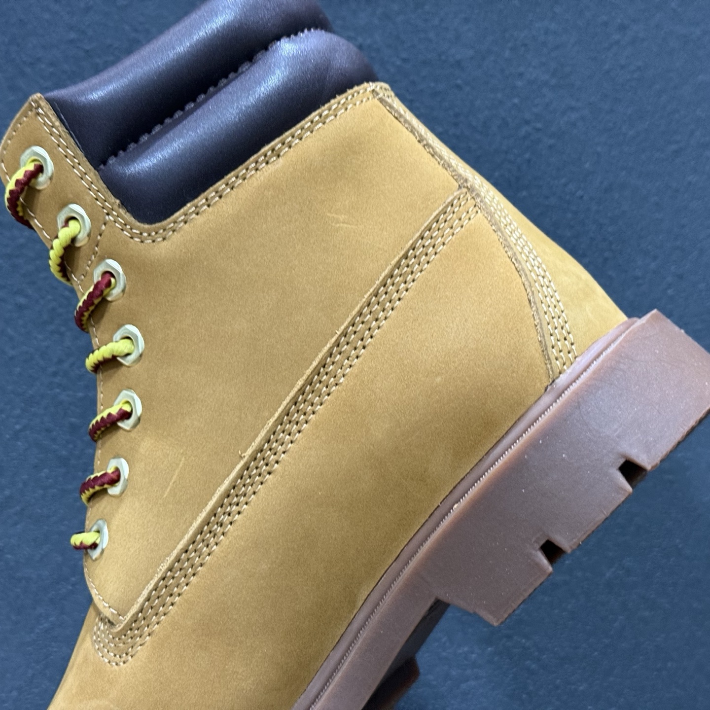 320 莞产Timberland添柏岚 Classic 6-Inch 舒适简约 复古通勤 短筒 马丁靴 男款 小麦色 A27TPW