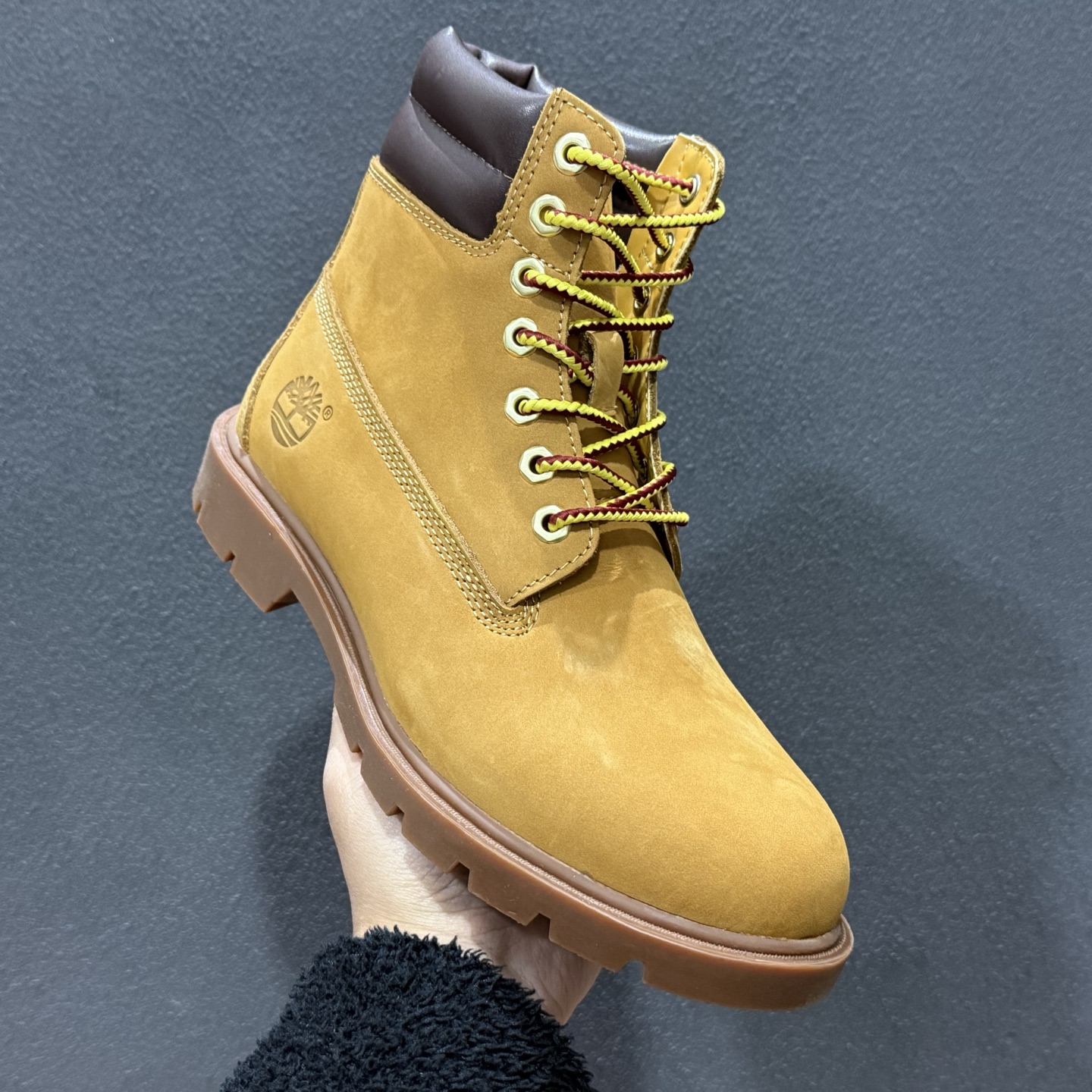 320 莞产Timberland添柏岚 Classic 6-Inch 舒适简约 复古通勤 短筒 马丁靴 男款 小麦色 A27TPW