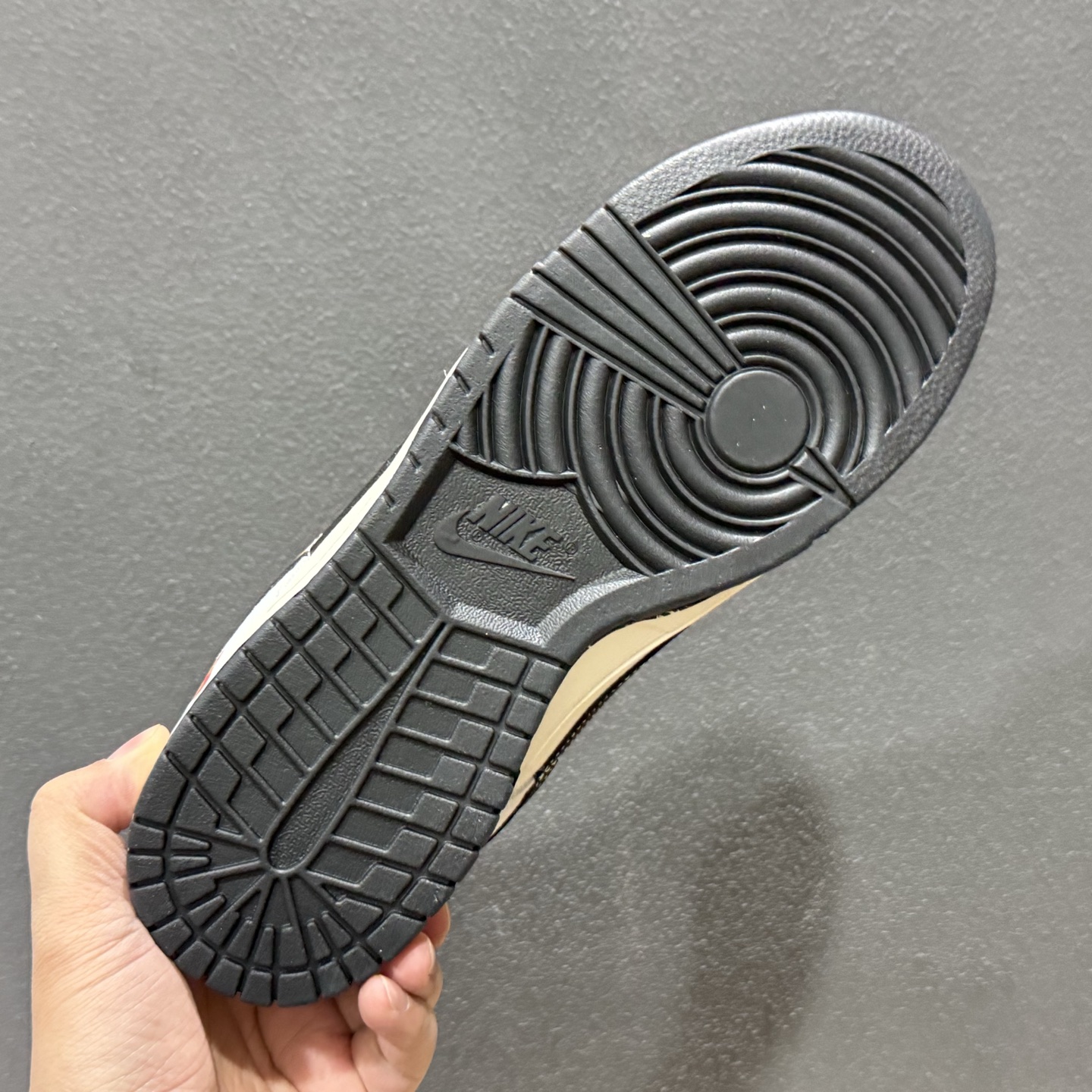 260 Nike Dunk Low Retro ‘马年限定’休闲运动板鞋 LX1988-811-Chinese UA Cheap High Quatity Brand Clothes Bags handbags Sneakers wholesale wholesaler seller from China Factory suppliers Fashion Clothing Shoes best Quality Beautiful Price 260 Nike Dunk Low Retro ‘马年限定’休闲运动板鞋 LX1988-811