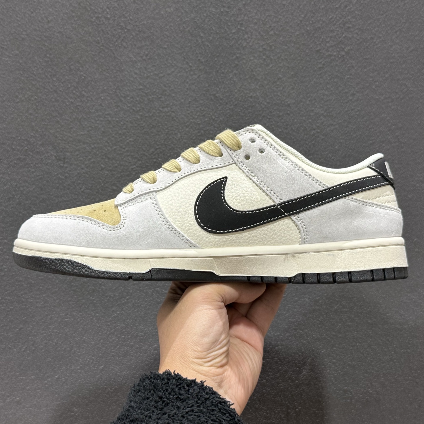 260 Nike Dunk Low Retro ‘马年限定’休闲运动板鞋 LX1988-811-Chinese UA Cheap High Quatity Brand Clothes Bags handbags Sneakers wholesale wholesaler seller from China Factory suppliers Fashion Clothing Shoes best Quality Beautiful Price 260 Nike Dunk Low Retro ‘马年限定’休闲运动板鞋 LX1988-811