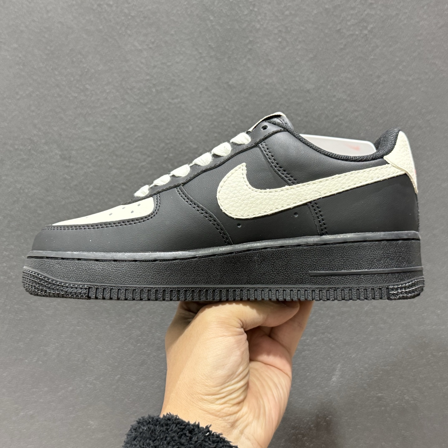 260 NIke Air Force 1 '07 Low “马年限定--岩灰缀橙” 空军一号低帮 运动鞋 休闲鞋 FV3694-104