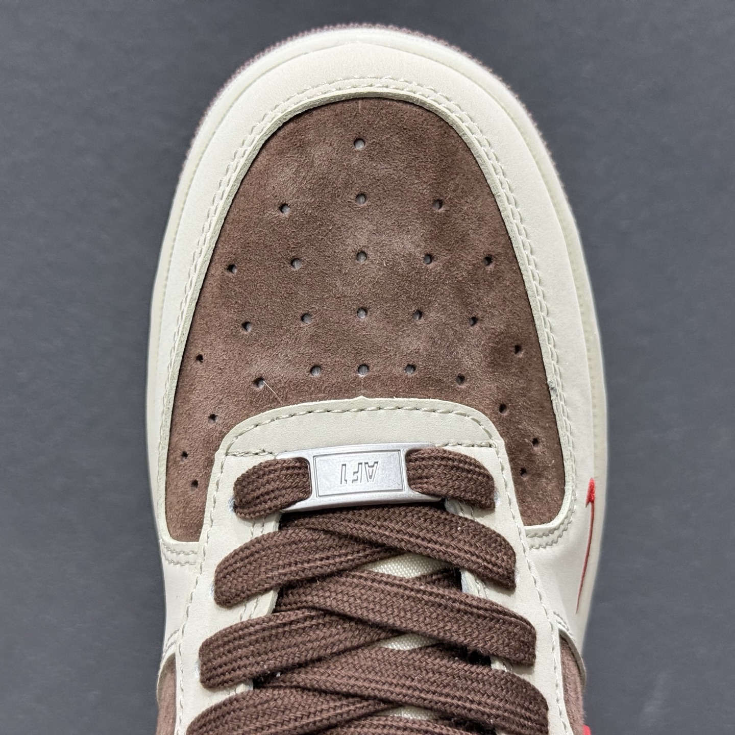 260 马年限定 高端定制Nike Air Force 1 '07 Low “马年限定-奶茶棕” XD0028-003