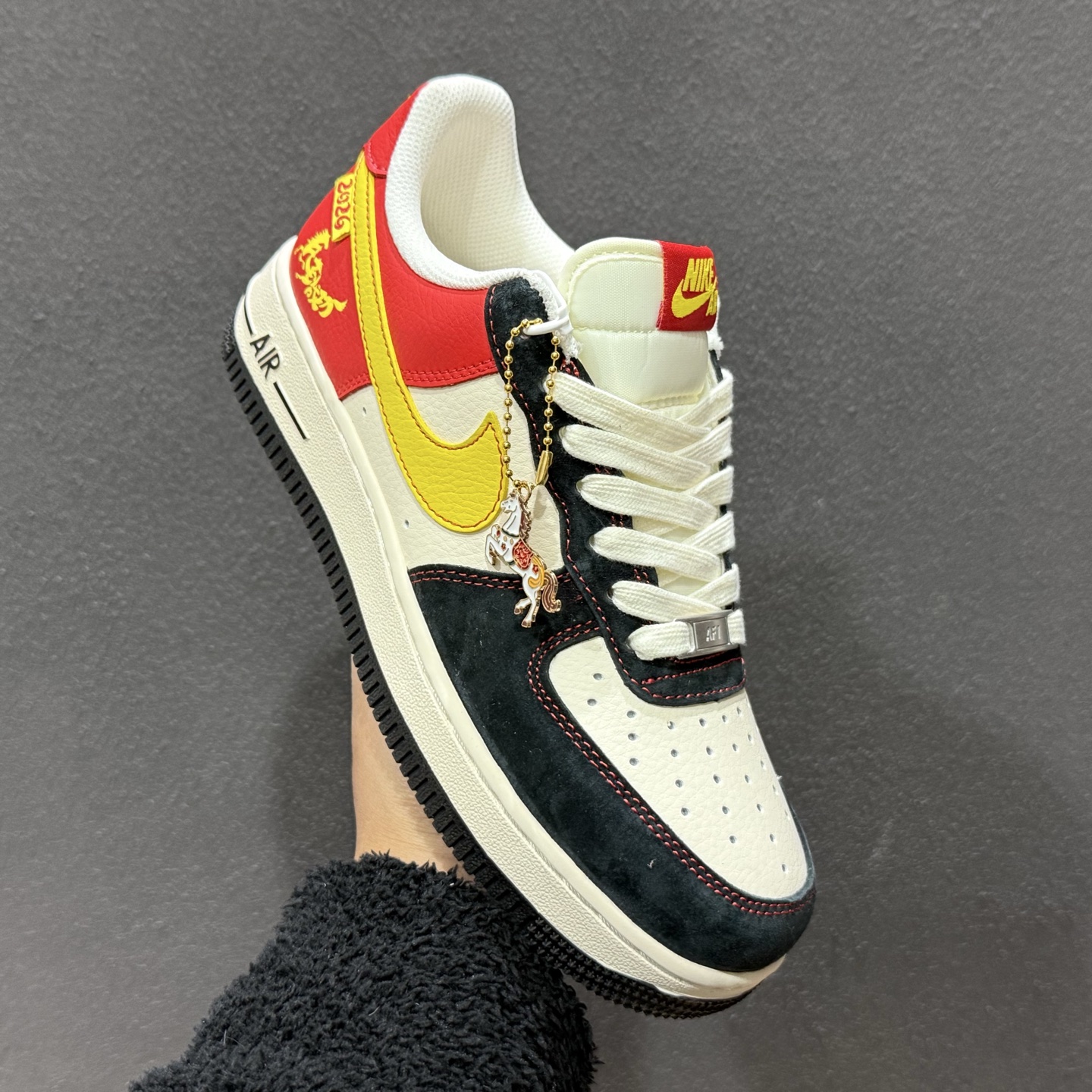 260 马年限定 高端定制Nike Air Force 1 '07 Low “马年限定-奶茶棕” XD0028-002-Chinese UA Cheap High Quatity Brand Clothes Bags handbags Sneakers wholesale wholesaler seller from China Factory suppliers Fashion Clothing Shoes best Quality Beautiful Price 260 马年限定 高端定制Nike Air Force 1 '07 Low “马年限定-奶茶棕” XD0028-002