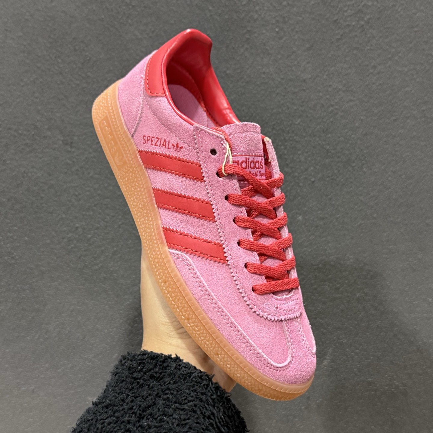 150 adidas originals HANDBALL SPEZIAL 粉色 JR5006-126-Chinese UA Cheap High Quatity Brand Clothes Bags handbags Sneakers wholesale wholesaler seller from China Factory suppliers Fashion Clothing Shoes best Quality Beautiful Price 150 adidas originals HANDBALL SPEZIAL 粉色 JR5006-126
