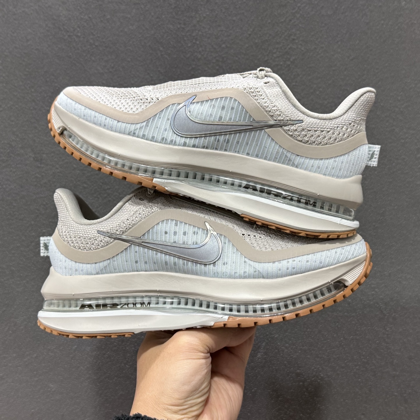 240 独家实拍NIKE PEGASUS PREMIUM SE 耐克 新款气垫缓震休闲跑步鞋 HO2592-010-Chinese UA Cheap High Quatity Brand Clothes Bags handbags Sneakers wholesale wholesaler seller from China Factory suppliers Fashion Clothing Shoes best Quality Beautiful Price 240 独家实拍NIKE PEGASUS PREMIUM SE 耐克 新款气垫缓震休闲跑步鞋 HO2592-010