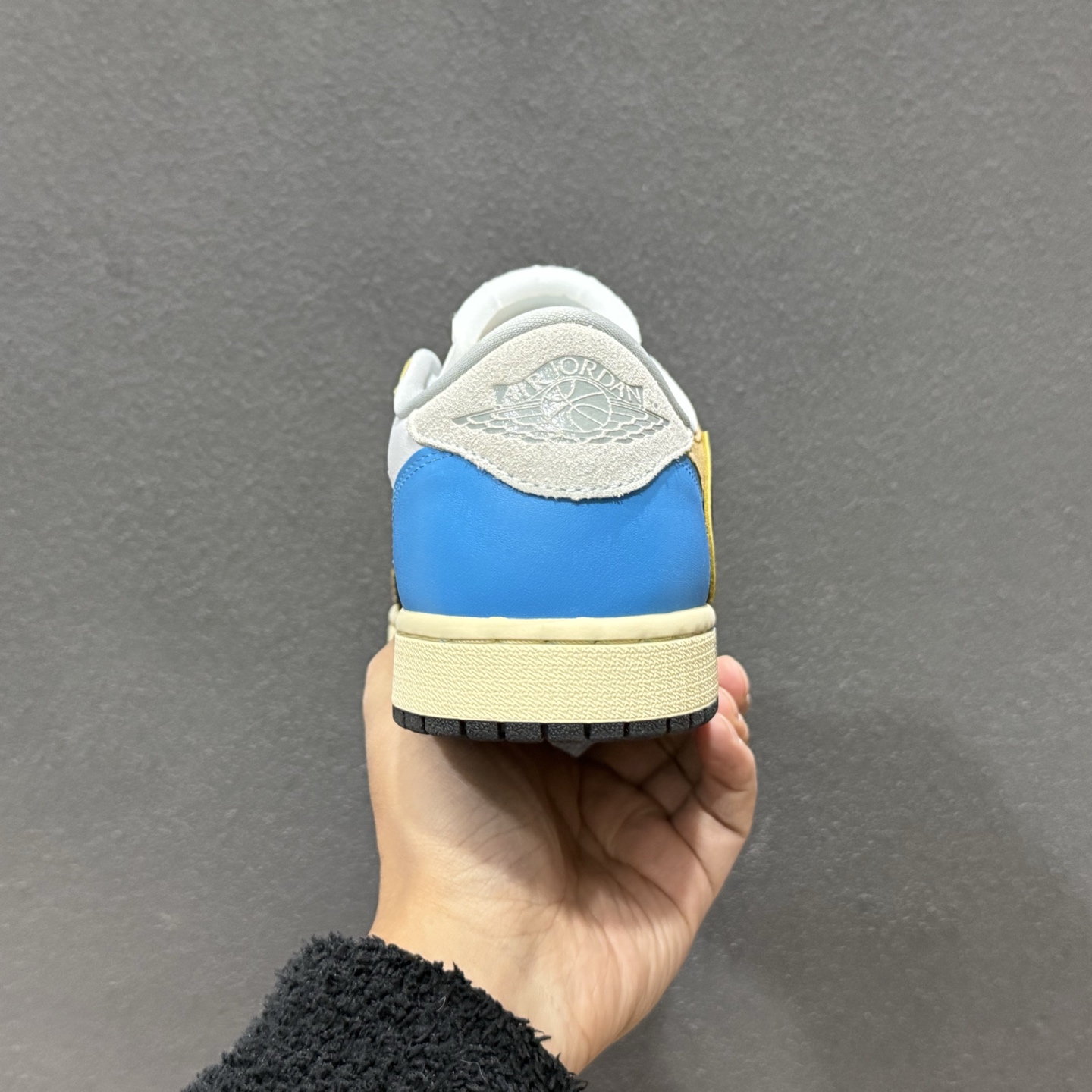 240 原装级别 AJ1倒勾限定Travis Scott x Air Jordan 1 ” Reverse Mocha “ AJ1乔1 TS UN 联名倒钩 低帮文化篮球鞋 XZ6868-006
