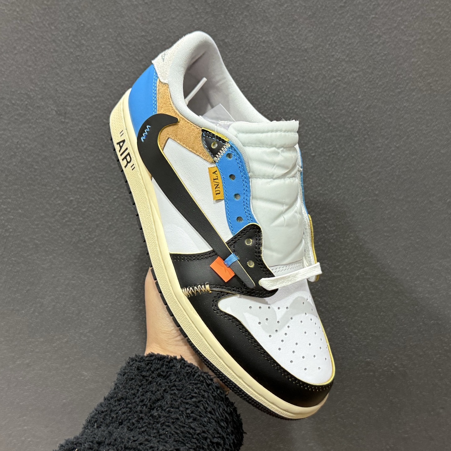 240 原装级别 AJ1倒勾限定Travis Scott x Air Jordan 1 ” Reverse Mocha “ AJ1乔1 TS UN 联名倒钩 低帮文化篮球鞋 XZ6868-006