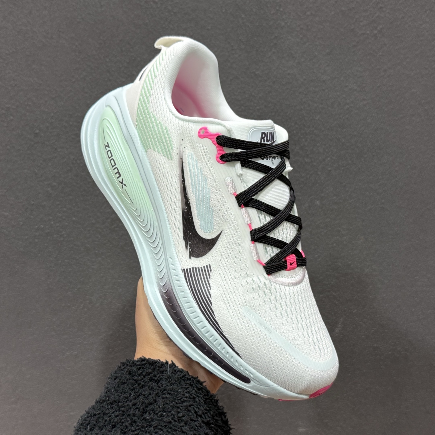 180 Nike Air Zoom Vomero 18 GTX 全新科技提前原鞋开发 IM6676-104-Chinese UA Cheap High Quatity Brand Clothes Bags handbags Sneakers wholesale wholesaler seller from China Factory suppliers Fashion Clothing Shoes best Quality Beautiful Price 180 Nike Air Zoom Vomero 18 GTX 全新科技提前原鞋开发 IM6676-104