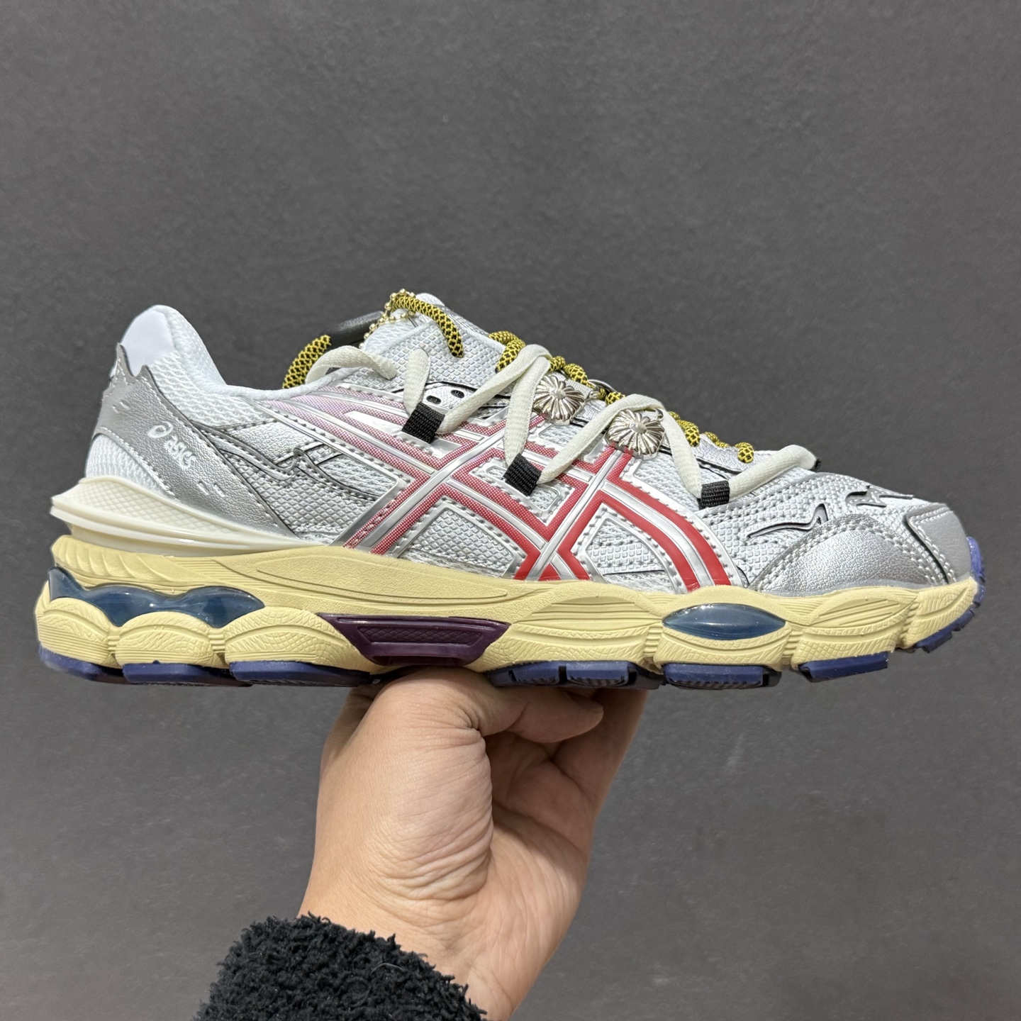 200 ASICS Gel-Cumulus 16 TG 新款休闲鞋 厚底街头运动休闲鞋 1203B115-100