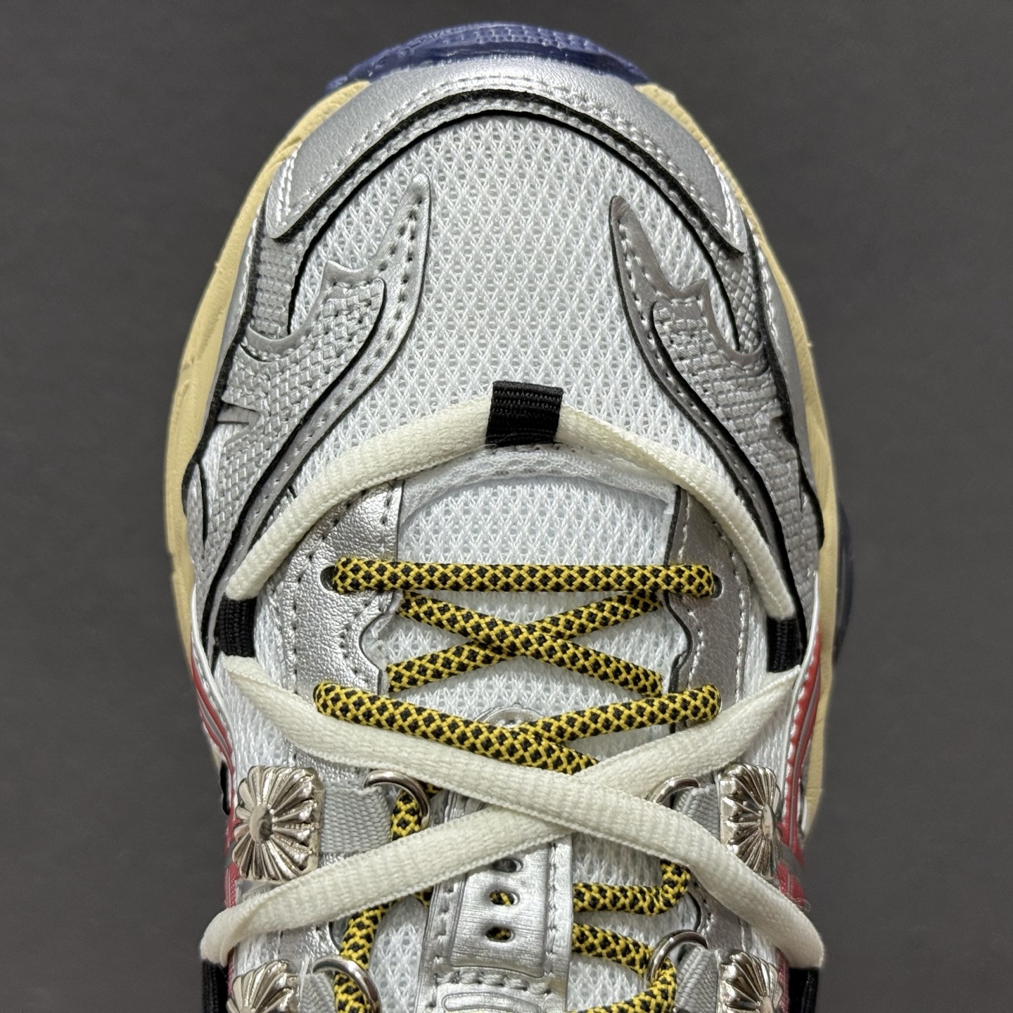 200 ASICS Gel-Cumulus 16 TG 新款休闲鞋 厚底街头运动休闲鞋 1203B115-100