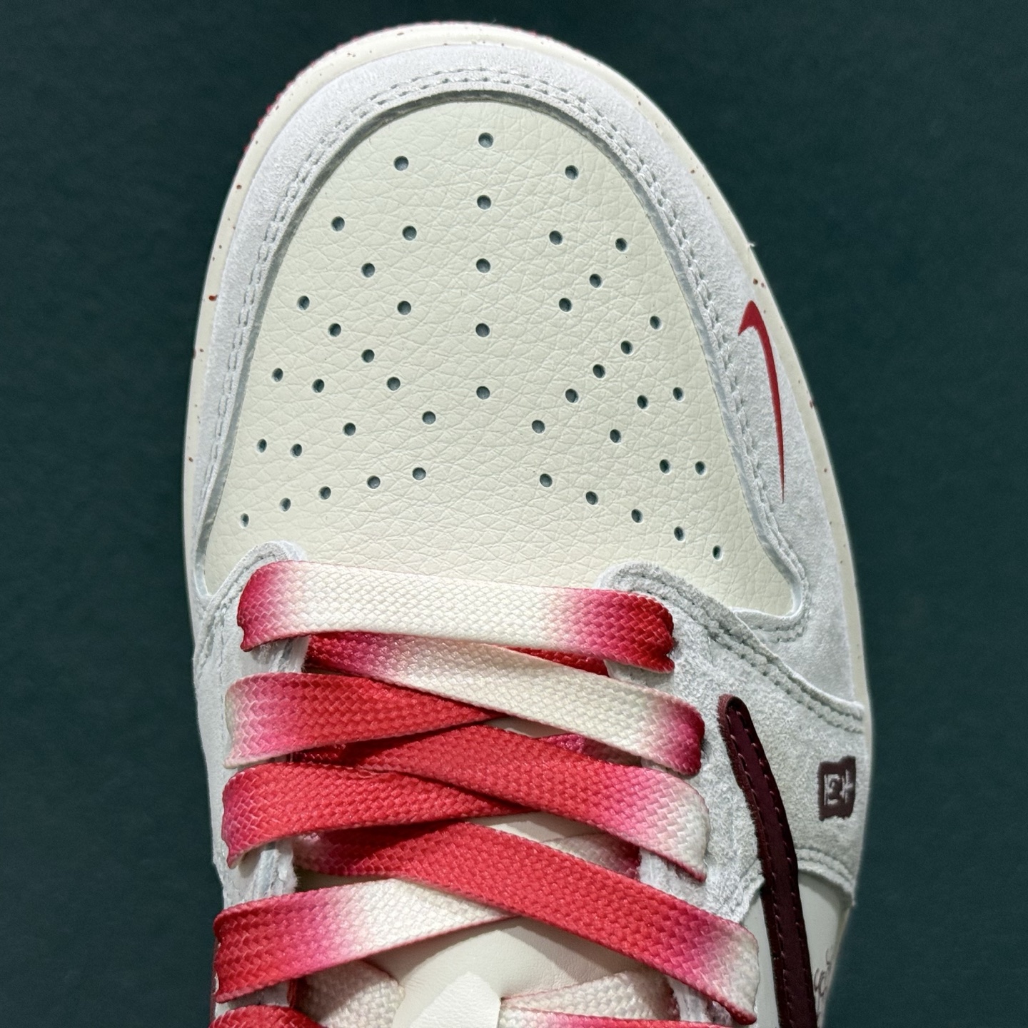 260 Nike Air Jordan 1 Low SP 定制配色 倒钩联名马年限定 定制AJ联名-高端定制 低帮复古文化板鞋 YX5066-413