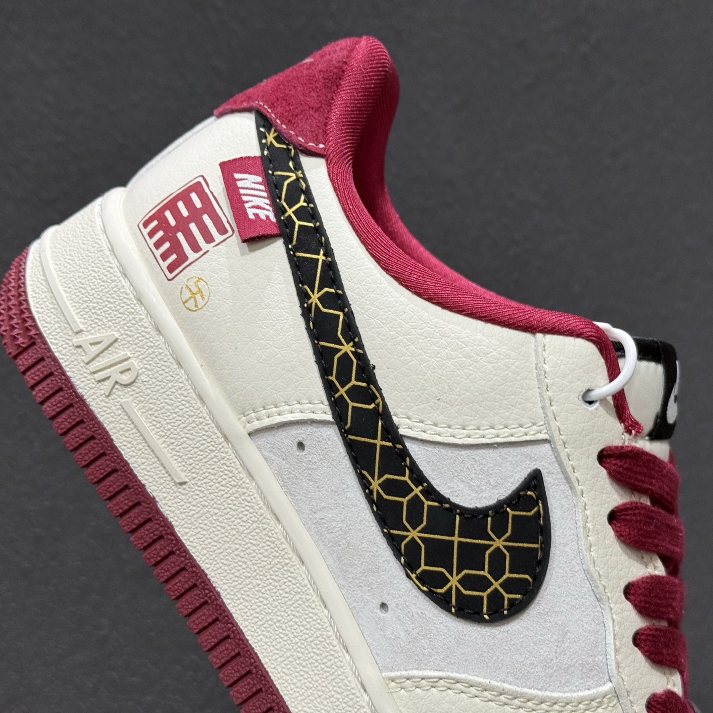 260 2026新款定制限量发售高端定制Nike Air Force 1 '07 Low “马年限定联名------白灰中国风” KD1688-006-Chinese UA Cheap High Quatity Brand Clothes Bags handbags Sneakers wholesale wholesaler seller from China Factory suppliers Fashion Clothing Shoes best Quality Beautiful Price 260 2026新款定制限量发售高端定制Nike Air Force 1 '07 Low “马年限定联名------白灰中国风” KD1688-006
