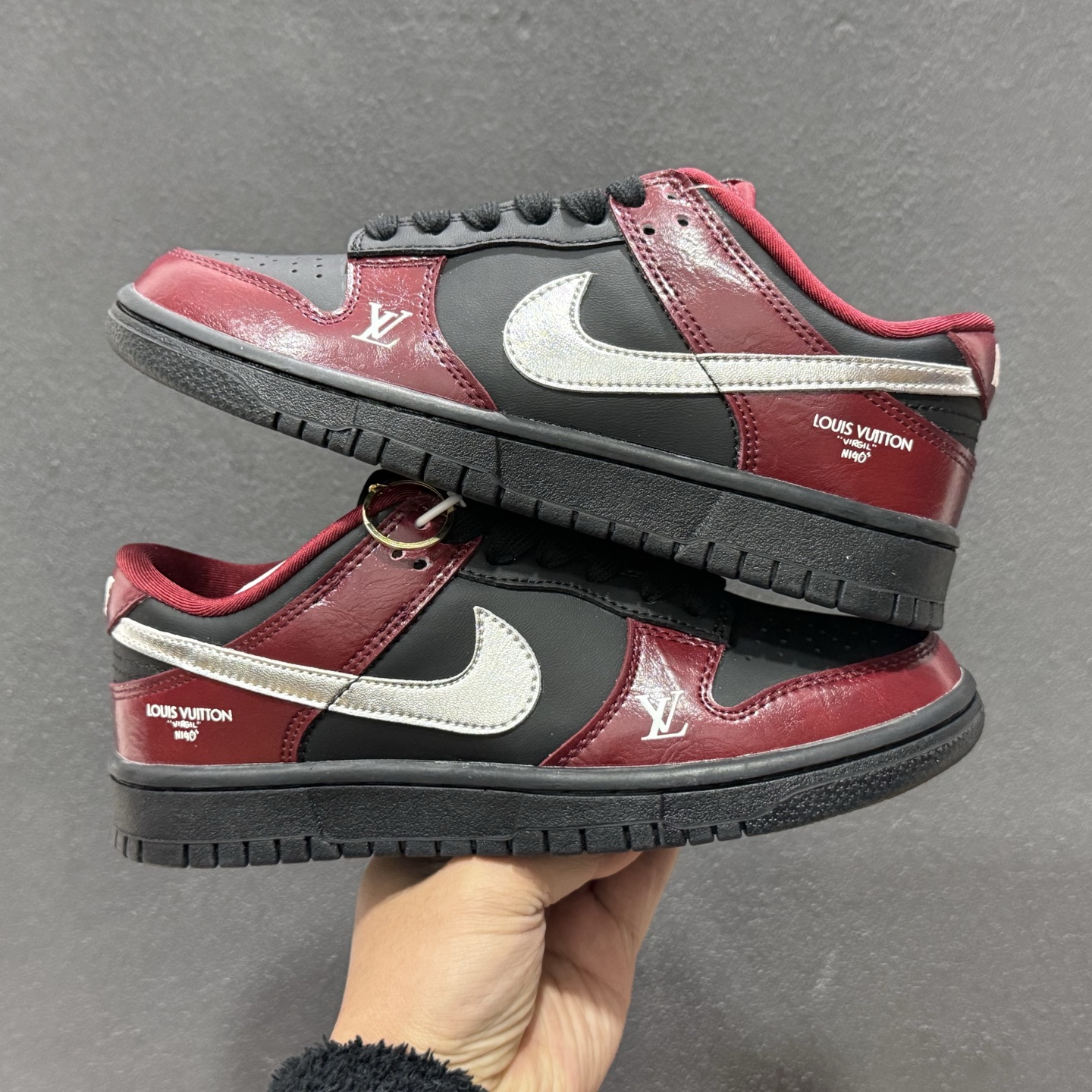 280 Nike SB Dunk Low“马年限定——红檀玄银” 高端定制 低帮休闲板鞋 SG6688-007-Chinese UA Cheap High Quatity Brand Clothes Bags handbags Sneakers wholesale wholesaler seller from China Factory suppliers Fashion Clothing Shoes best Quality Beautiful Price 280 Nike SB Dunk Low“马年限定——红檀玄银” 高端定制 低帮休闲板鞋 SG6688-007