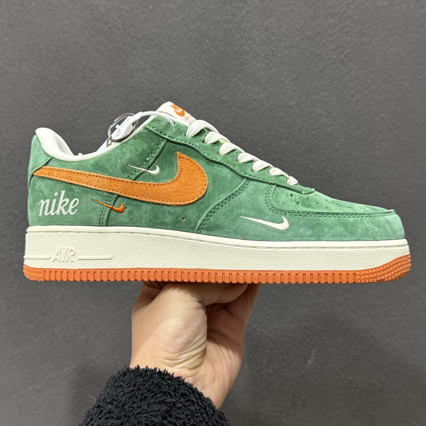 260 NIke Air Force 1 '07 Low “森野橘光” 空军一号低帮 DF0188-121-Chinese UA Cheap High Quatity Brand Clothes Bags handbags Sneakers wholesale wholesaler seller from China Factory suppliers Fashion Clothing Shoes best Quality Beautiful Price 260 NIke Air Force 1 '07 Low “森野橘光” 空军一号低帮 DF0188-121