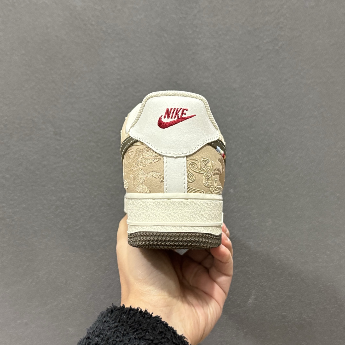 260 国风美学拉满的Nike AF1太绝了米白主调搭卡其军绿低饱和撞色 IQ1119-088