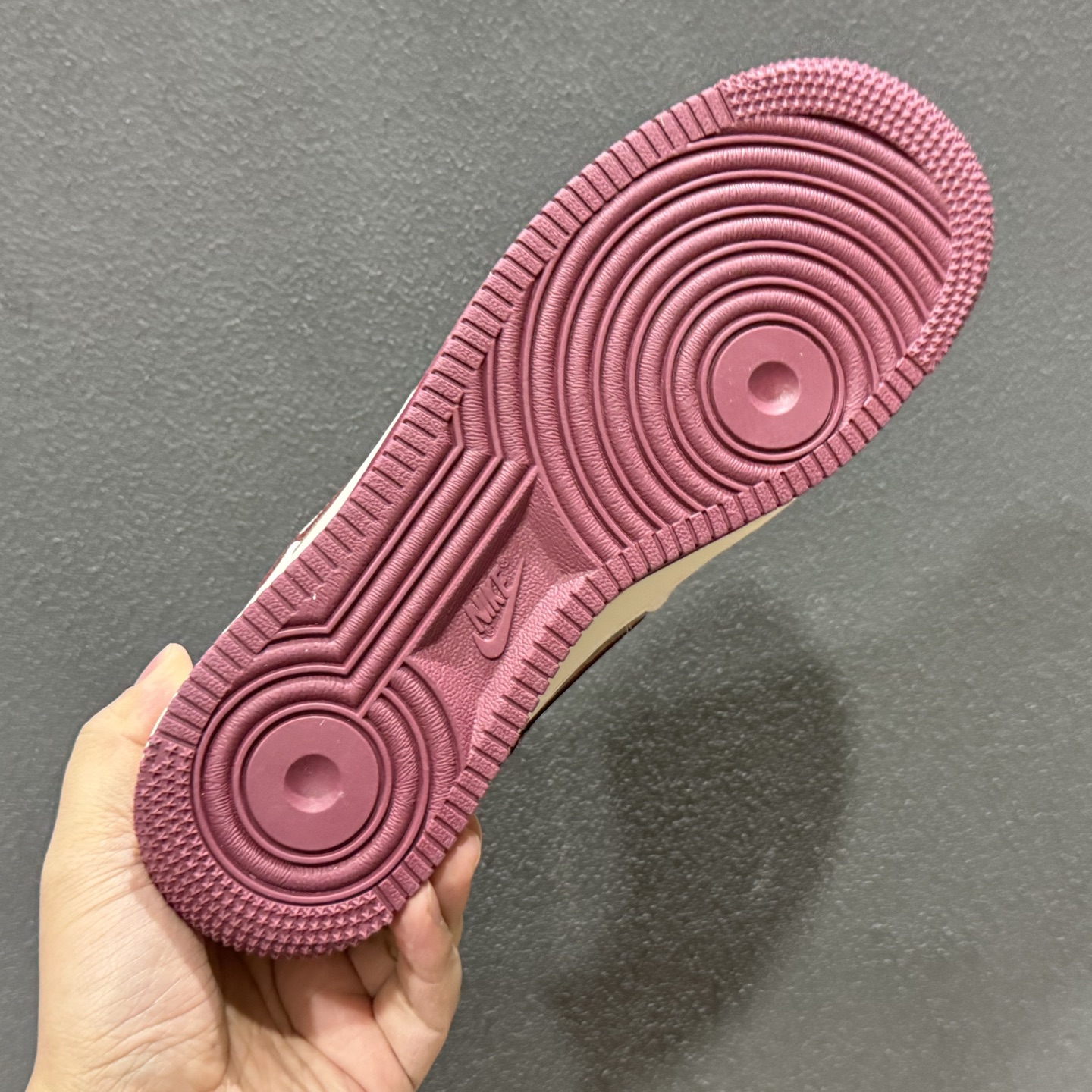 260 马年限定 高端定制Nike Air Force 1 '07 Low “马年限定-瑞马纳福” 酒红 + 奶白 + 咖棕的复古配色 XD0028-007-Chinese UA Cheap High Quatity Brand Clothes Bags handbags Sneakers wholesale wholesaler seller from China Factory suppliers Fashion Clothing Shoes best Quality Beautiful Price 260 马年限定 高端定制Nike Air Force 1 '07 Low “马年限定-瑞马纳福” 酒红 + 奶白 + 咖棕的复古配色 XD0028-007