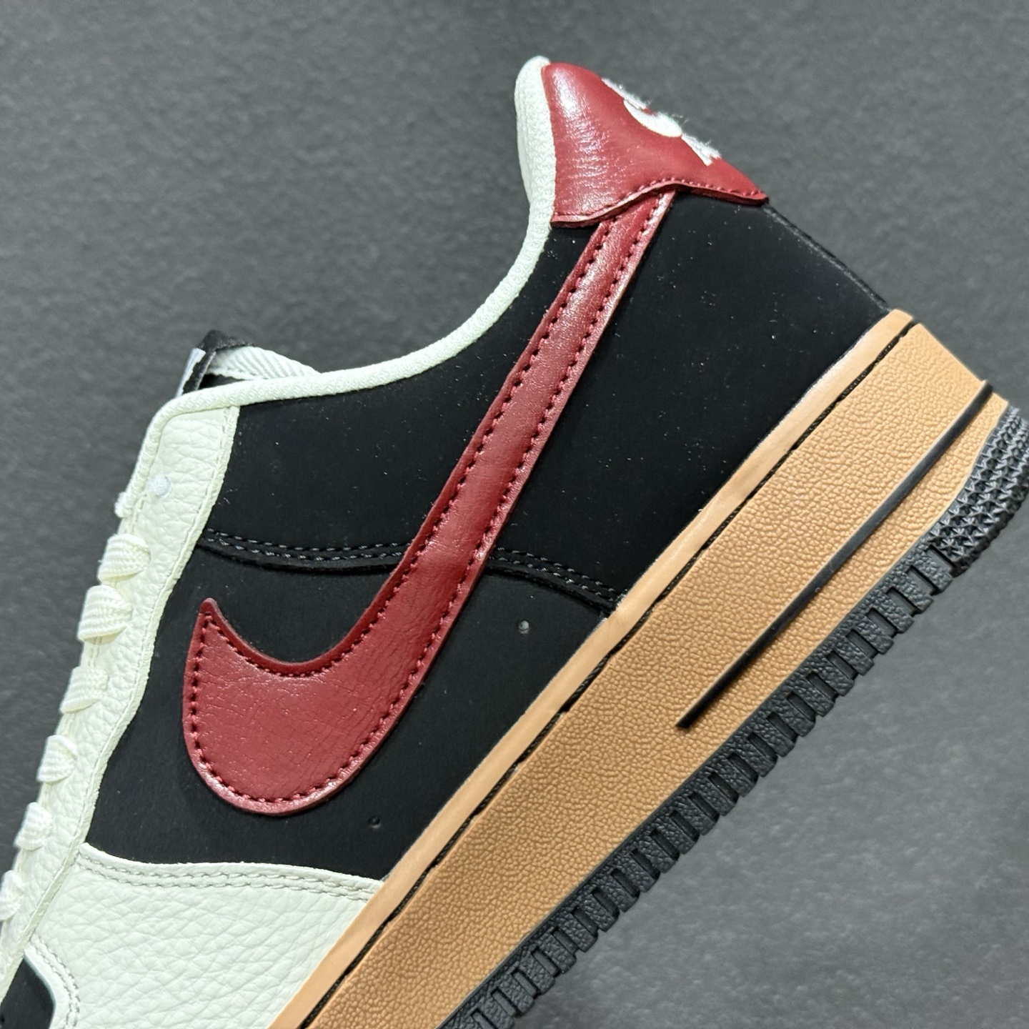 260 NIke Air Force 1 '07 Low “白红黑彩色拼接” 空军一号低帮 运动鞋 休闲鞋 IM3378-122-Chinese UA Cheap High Quatity Brand Clothes Bags handbags Sneakers wholesale wholesaler seller from China Factory suppliers Fashion Clothing Shoes best Quality Beautiful Price 260 NIke Air Force 1 '07 Low “白红黑彩色拼接” 空军一号低帮 运动鞋 休闲鞋 IM3378-122
