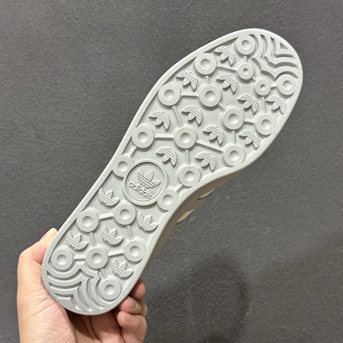 140 Adidas Originals Gazelle Indoor DIY三叶草复古休闲防滑耐磨低帮板鞋 DD6620-111