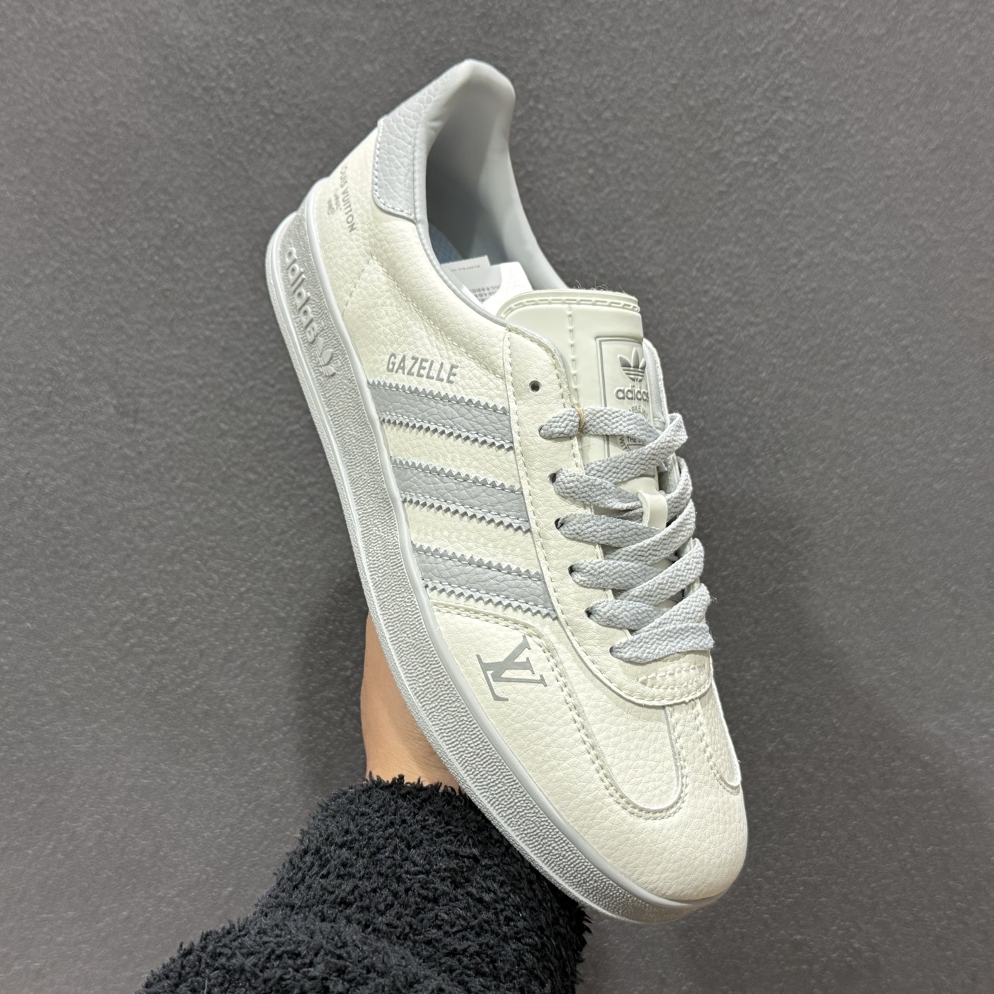 140 Adidas Originals Gazelle Indoor DIY三叶草复古休闲防滑耐磨低帮板鞋 DD6620-111
