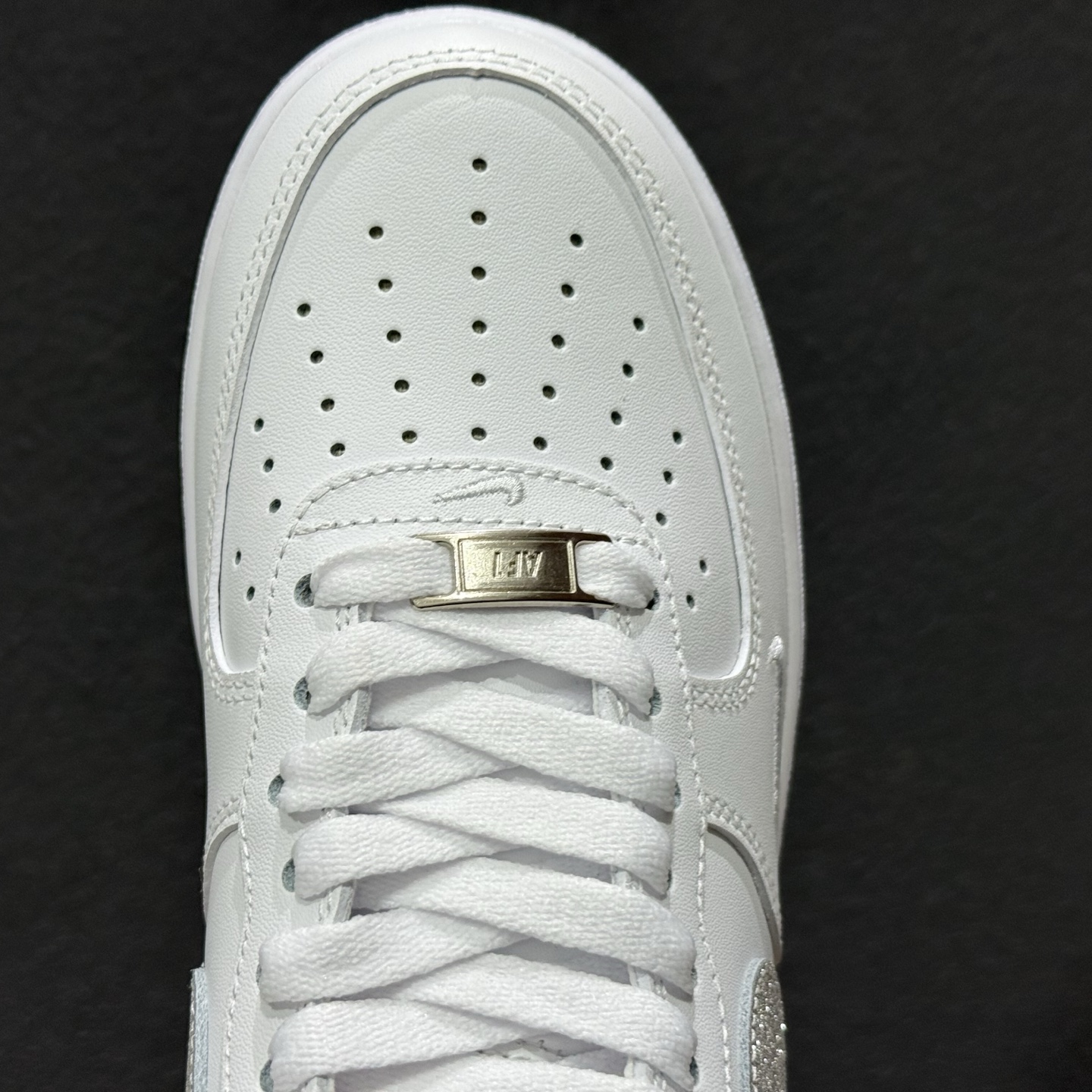 260 爆款定制 二次元主题 Nike Air Force 1 Low’07 亮片小勾 空军一号低帮休闲板鞋 ZH0316-156-Chinese UA Cheap High Quatity Brand Clothes Bags handbags Sneakers wholesale wholesaler seller from China Factory suppliers Fashion Clothing Shoes best Quality Beautiful Price 260 爆款定制 二次元主题 Nike Air Force 1 Low’07 亮片小勾 空军一号低帮休闲板鞋 ZH0316-156