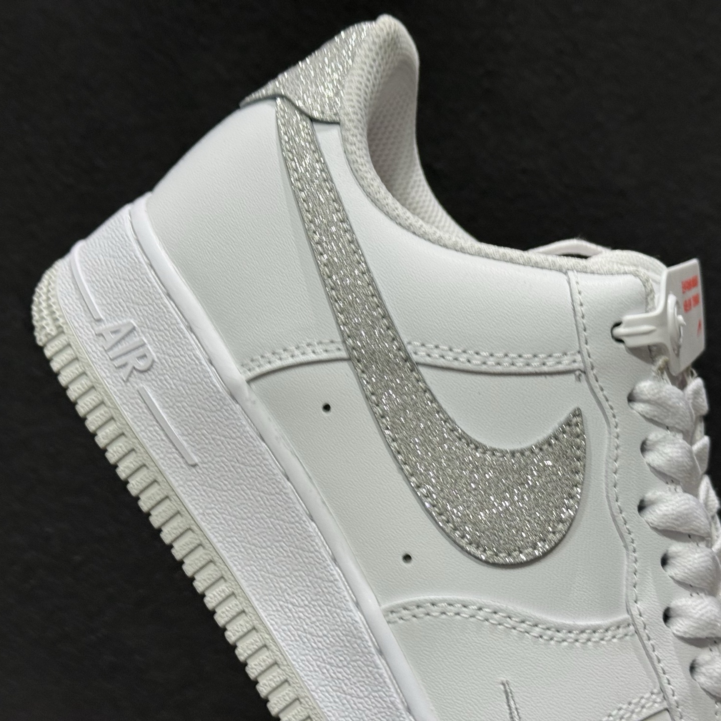 260 爆款定制 二次元主题 Nike Air Force 1 Low’07 亮片小勾 空军一号低帮休闲板鞋 ZH0316-156-Chinese UA Cheap High Quatity Brand Clothes Bags handbags Sneakers wholesale wholesaler seller from China Factory suppliers Fashion Clothing Shoes best Quality Beautiful Price 260 爆款定制 二次元主题 Nike Air Force 1 Low’07 亮片小勾 空军一号低帮休闲板鞋 ZH0316-156