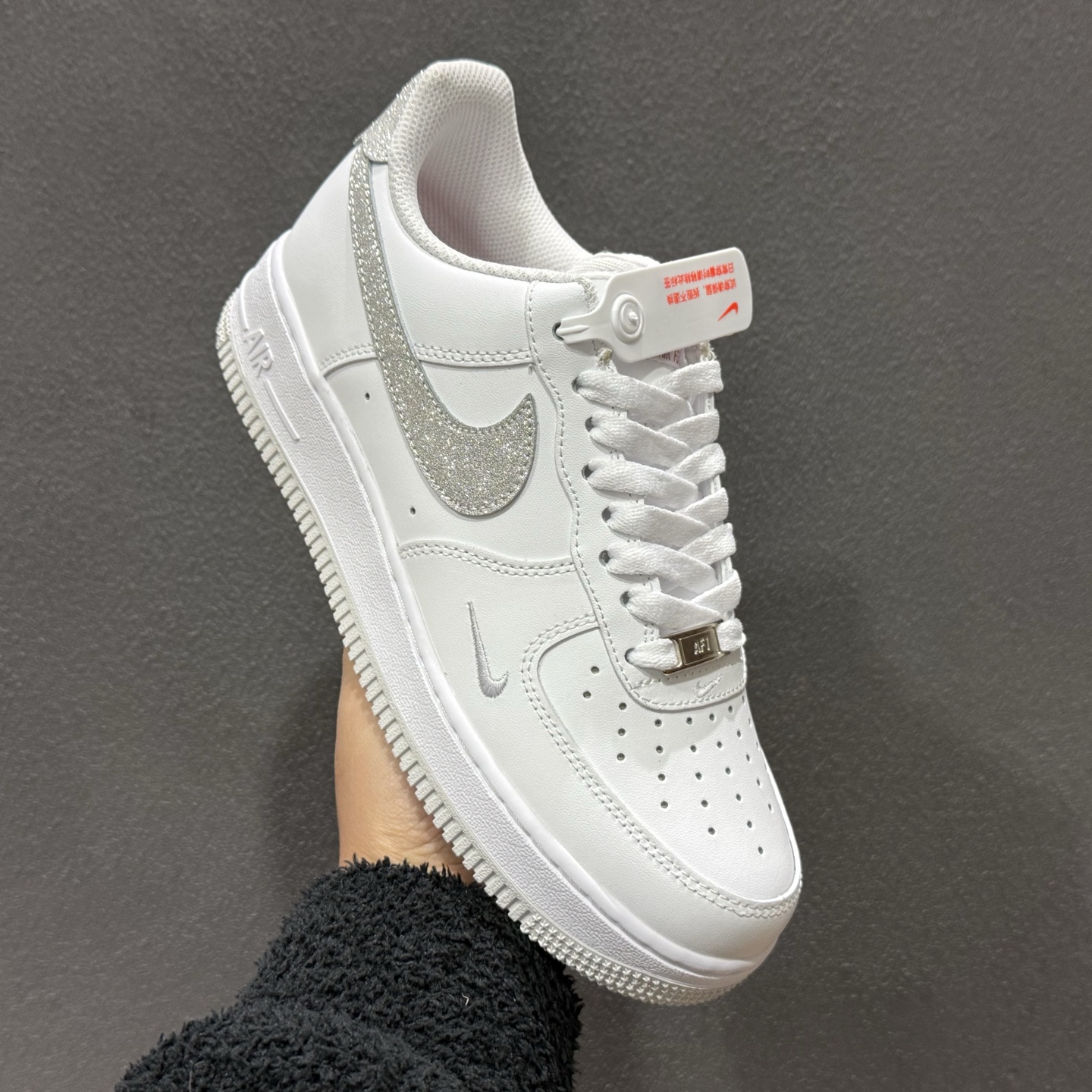 260 爆款定制 二次元主题 Nike Air Force 1 Low’07 亮片小勾 空军一号低帮休闲板鞋 ZH0316-156-Chinese UA Cheap High Quatity Brand Clothes Bags handbags Sneakers wholesale wholesaler seller from China Factory suppliers Fashion Clothing Shoes best Quality Beautiful Price 260 爆款定制 二次元主题 Nike Air Force 1 Low’07 亮片小勾 空军一号低帮休闲板鞋 ZH0316-156