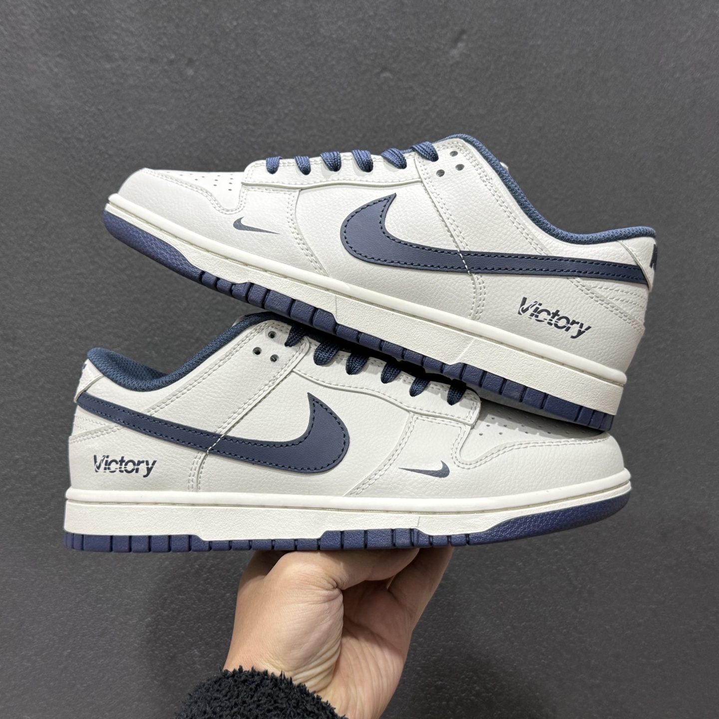 260 YC版 Nike SB Dunk Low 米白蓝 低帮休闲板鞋 WB0620-116-Chinese UA Cheap High Quatity Brand Clothes Bags handbags Sneakers wholesale wholesaler seller from China Factory suppliers Fashion Clothing Shoes best Quality Beautiful Price 260 YC版 Nike SB Dunk Low 米白蓝 低帮休闲板鞋 WB0620-116