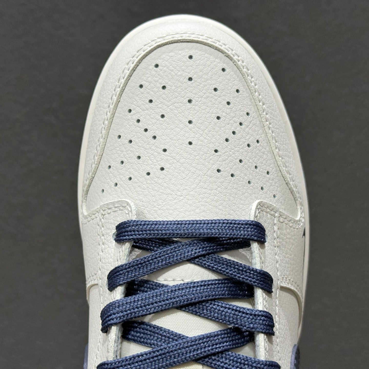 260 YC版 Nike SB Dunk Low 米白蓝 低帮休闲板鞋 WB0620-116-Chinese UA Cheap High Quatity Brand Clothes Bags handbags Sneakers wholesale wholesaler seller from China Factory suppliers Fashion Clothing Shoes best Quality Beautiful Price 260 YC版 Nike SB Dunk Low 米白蓝 低帮休闲板鞋 WB0620-116