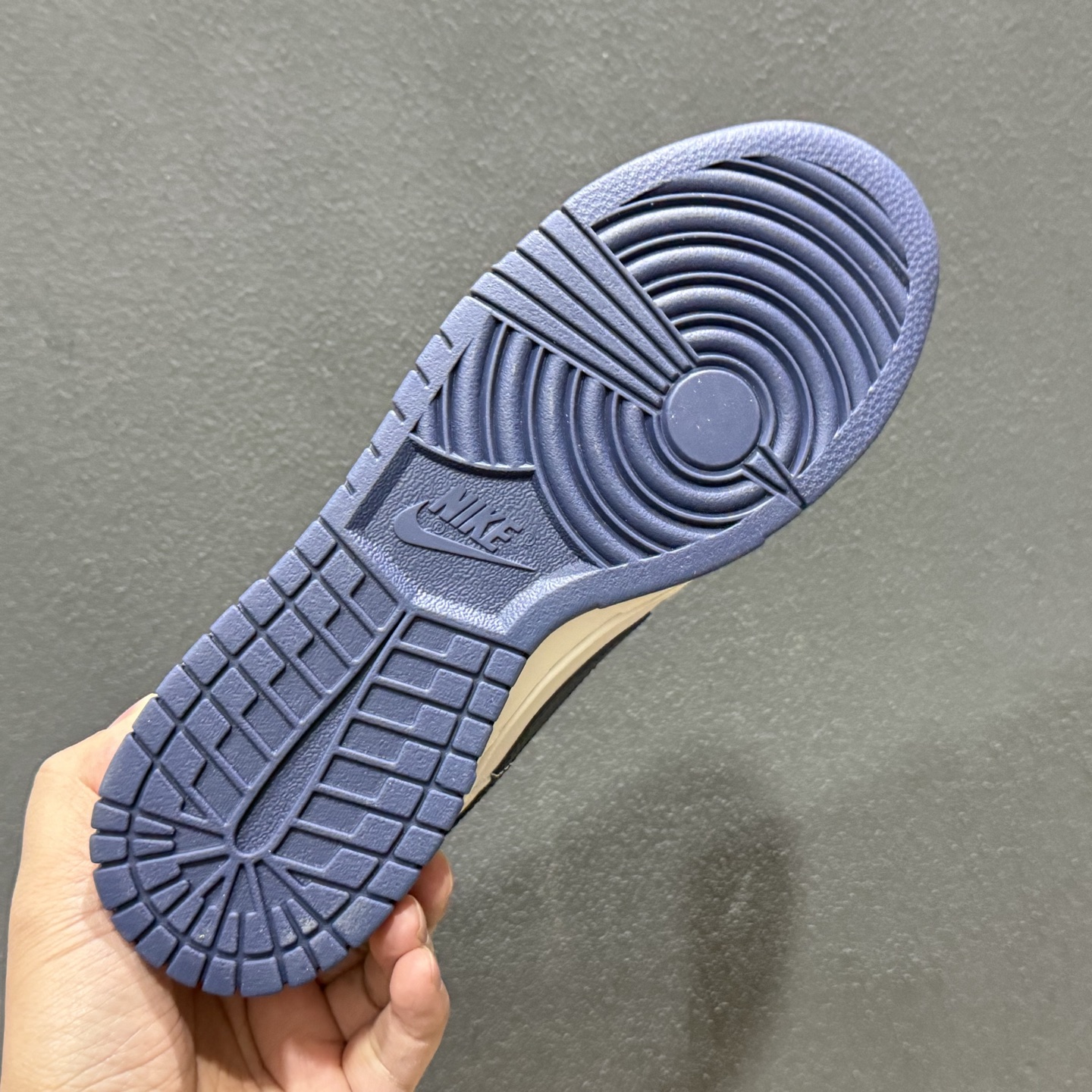 260 YC版 Nike SB Dunk Low 米白蓝 低帮休闲板鞋 WB0620-116-Chinese UA Cheap High Quatity Brand Clothes Bags handbags Sneakers wholesale wholesaler seller from China Factory suppliers Fashion Clothing Shoes best Quality Beautiful Price 260 YC版 Nike SB Dunk Low 米白蓝 低帮休闲板鞋 WB0620-116