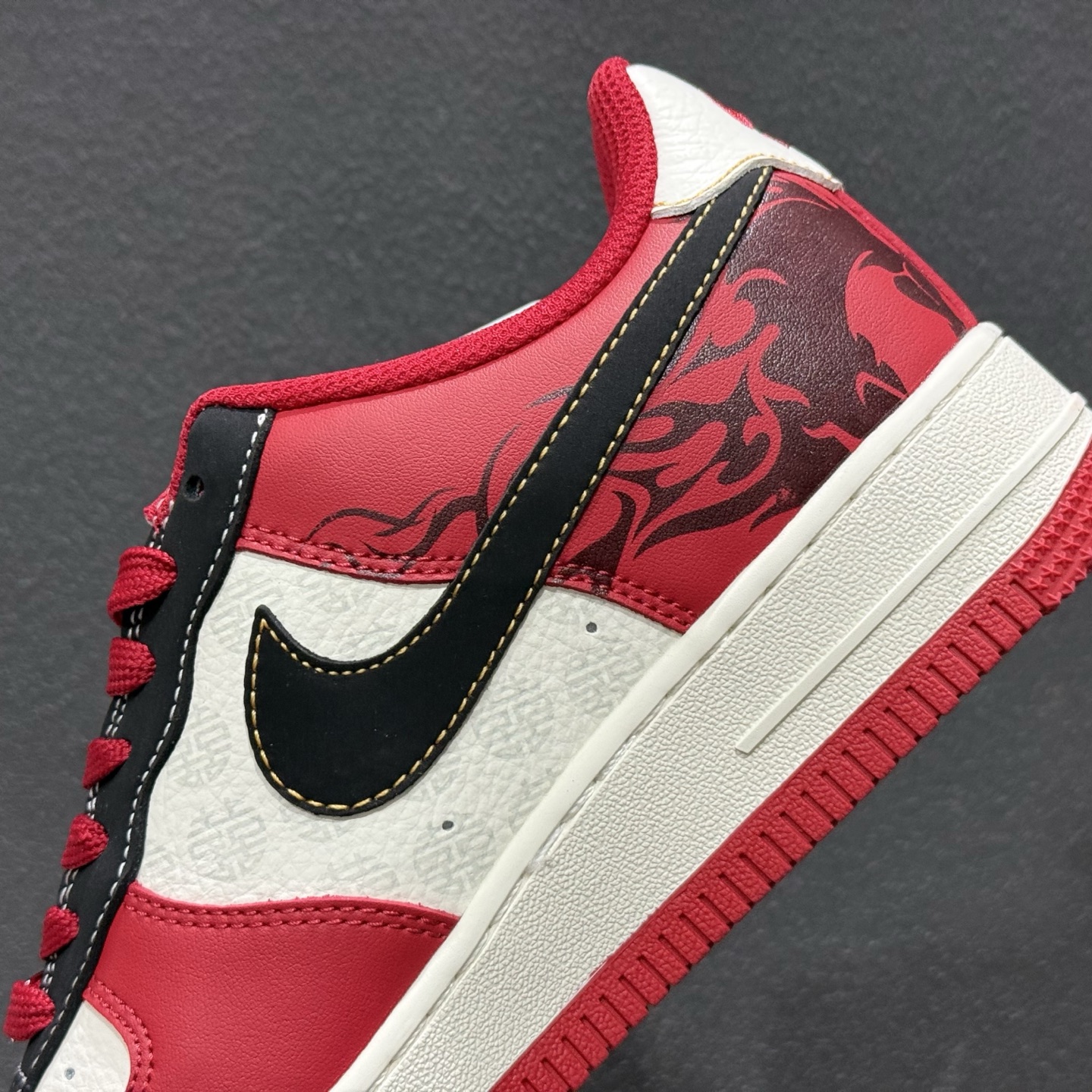 260 Nike Air Force1 07 low 马年限定 KG6699-F20-Chinese UA Cheap High Quatity Brand Clothes Bags handbags Sneakers wholesale wholesaler seller from China Factory suppliers Fashion Clothing Shoes best Quality Beautiful Price 260 Nike Air Force1 07 low 马年限定 KG6699-F20