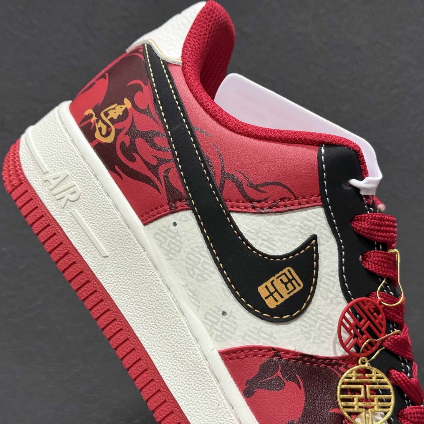 260 Nike Air Force1 07 low 马年限定 KG6699-F20-Chinese UA Cheap High Quatity Brand Clothes Bags handbags Sneakers wholesale wholesaler seller from China Factory suppliers Fashion Clothing Shoes best Quality Beautiful Price 260 Nike Air Force1 07 low 马年限定 KG6699-F20