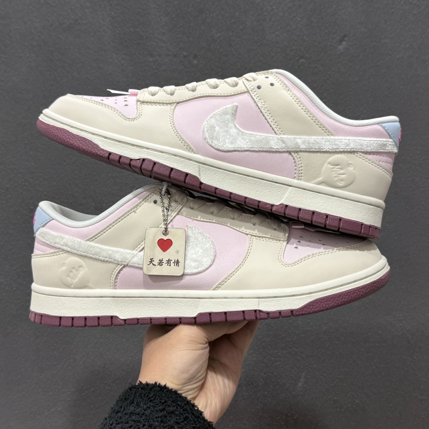 220 Nike SB Dunk Low 情人节限定 低帮休闲板鞋 IQ1145-610