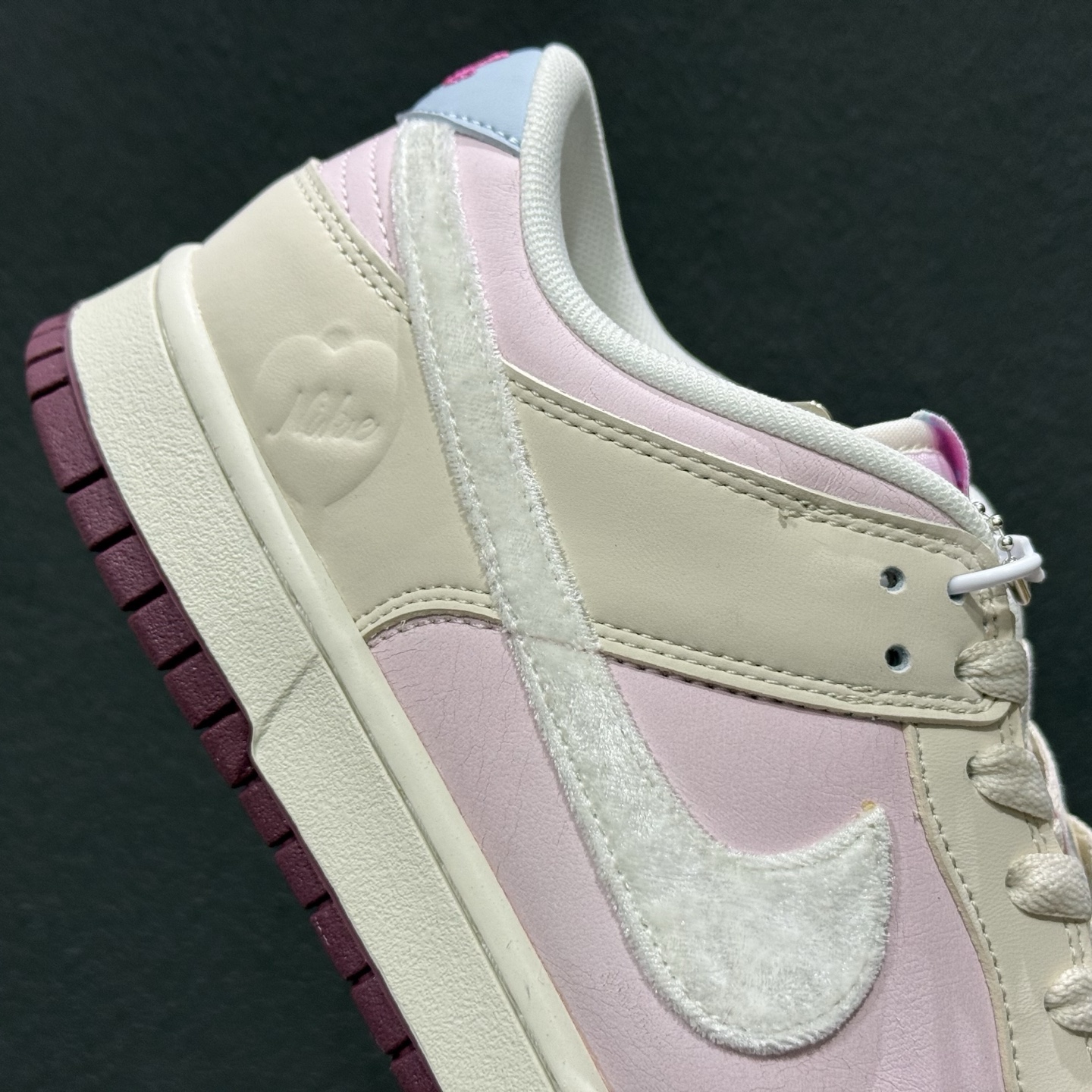 220 Nike SB Dunk Low 情人节限定 低帮休闲板鞋 IQ1145-610