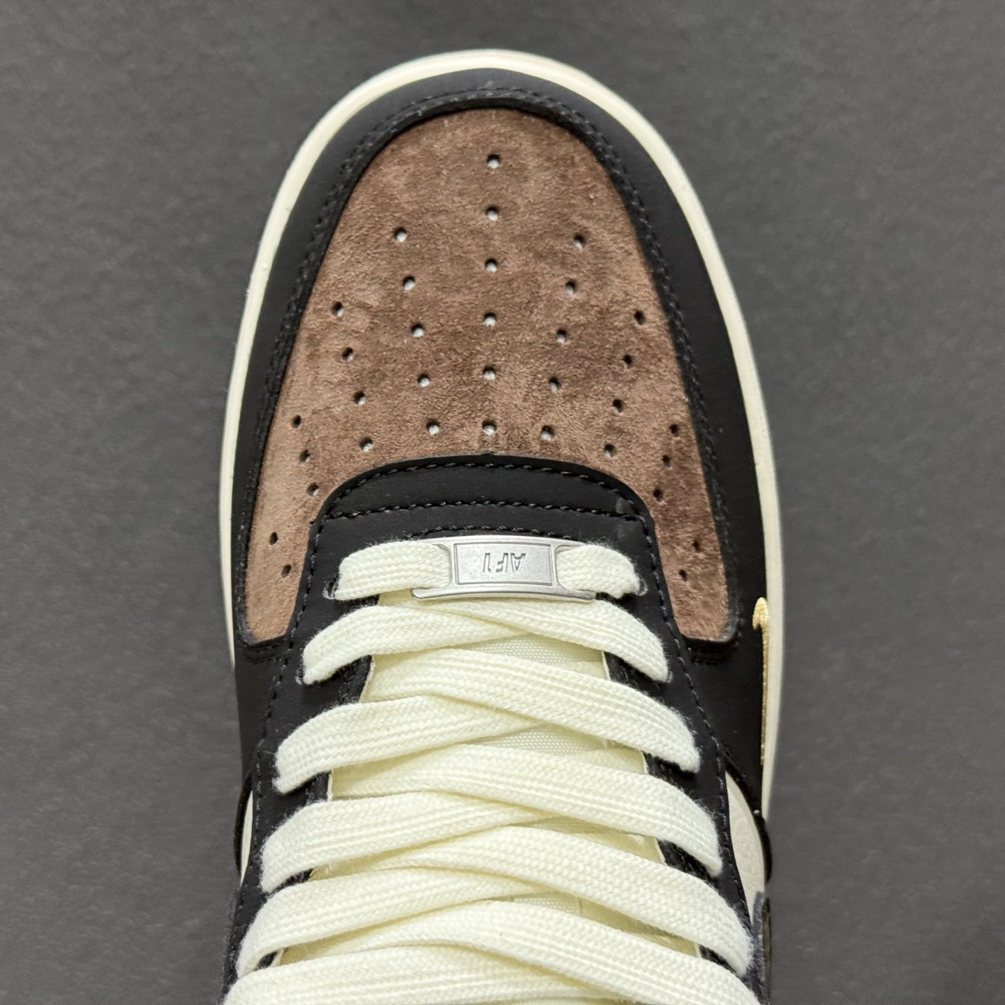 260 马年限定 高端定制Nike Air Force 1 '07 Low “马年限定-黑棕麂皮”XD0028-010-Chinese UA Cheap High Quatity Brand Clothes Bags handbags Sneakers wholesale wholesaler seller from China Factory suppliers Fashion Clothing Shoes best Quality Beautiful Price 260 马年限定 高端定制Nike Air Force 1 '07 Low “马年限定-黑棕麂皮”XD0028-010
