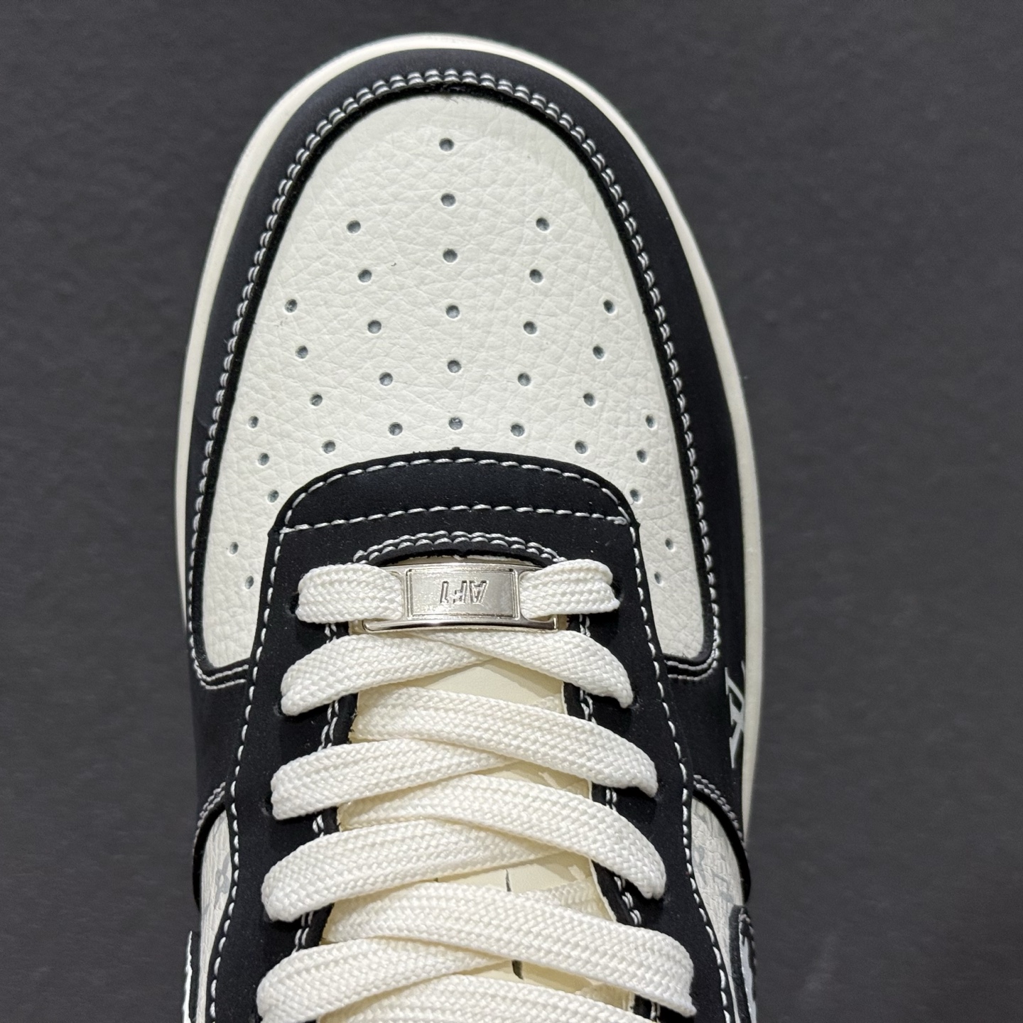 260 奢潮联名炸场!Nike AIR FORCE 1 x LV联名款帅到犯规 KG6699-F30-Chinese UA Cheap High Quatity Brand Clothes Bags handbags Sneakers wholesale wholesaler seller from China Factory suppliers Fashion Clothing Shoes best Quality Beautiful Price 260 奢潮联名炸场!Nike AIR FORCE 1 x LV联名款帅到犯规 KG6699-F30