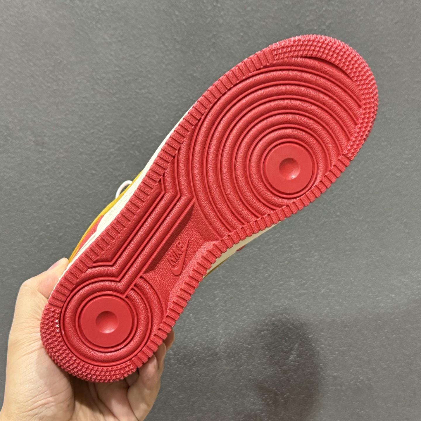 260 2026新款定制限量发售高端定制Nike Air Force 1 '07 Low “马年限定联名------白红金泼墨” DF0188-131-Chinese UA Cheap High Quatity Brand Clothes Bags handbags Sneakers wholesale wholesaler seller from China Factory suppliers Fashion Clothing Shoes best Quality Beautiful Price 260 2026新款定制限量发售高端定制Nike Air Force 1 '07 Low “马年限定联名------白红金泼墨” DF0188-131