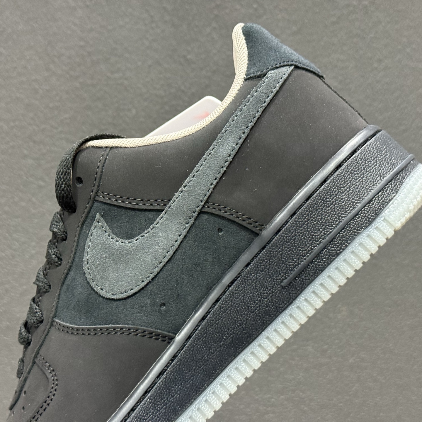200 Nike Air Force 1'07 Low 磨砂全黑 空军一号低帮休闲板鞋 IQ9791-001-Chinese UA Cheap High Quatity Brand Clothes Bags handbags Sneakers wholesale wholesaler seller from China Factory suppliers Fashion Clothing Shoes best Quality Beautiful Price 200 Nike Air Force 1'07 Low 磨砂全黑 空军一号低帮休闲板鞋 IQ9791-001
